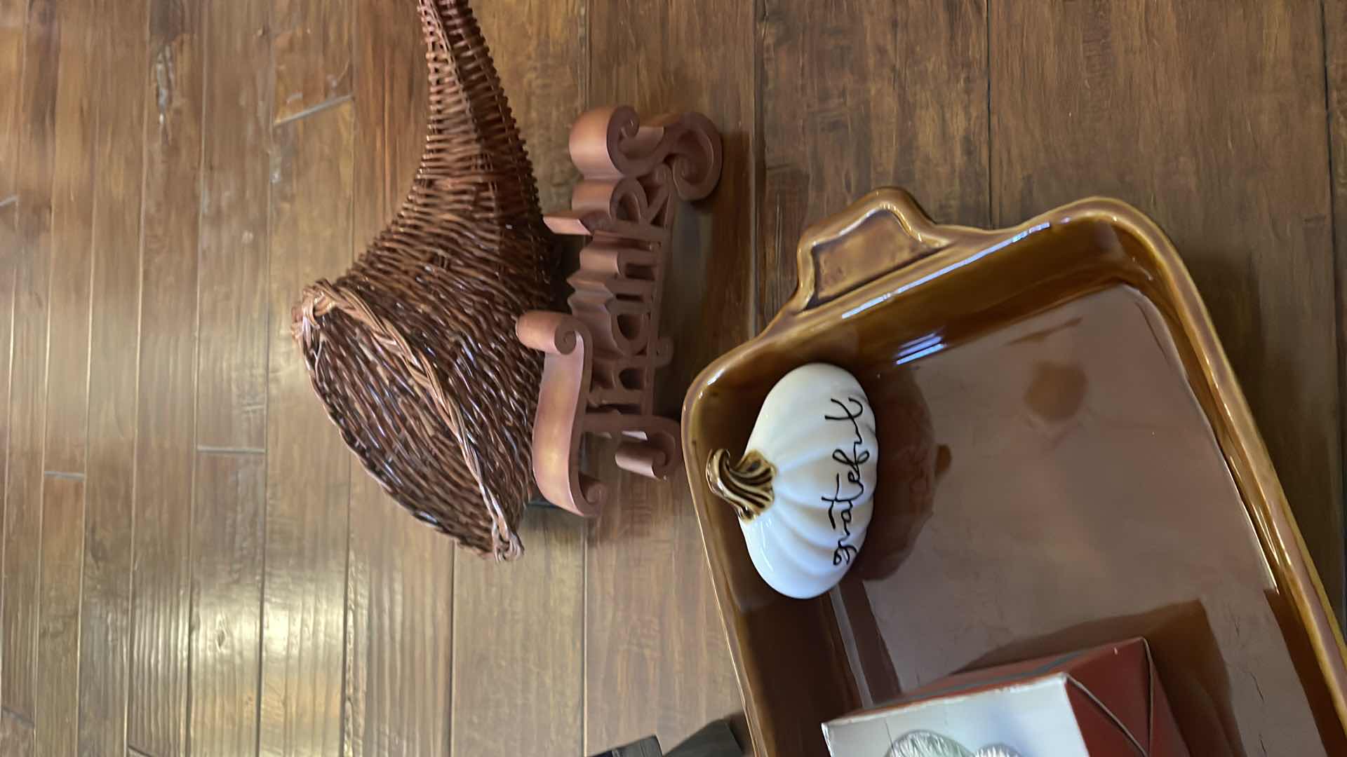 Photo 1 of FALL THANKSGIVING DECOR DISH