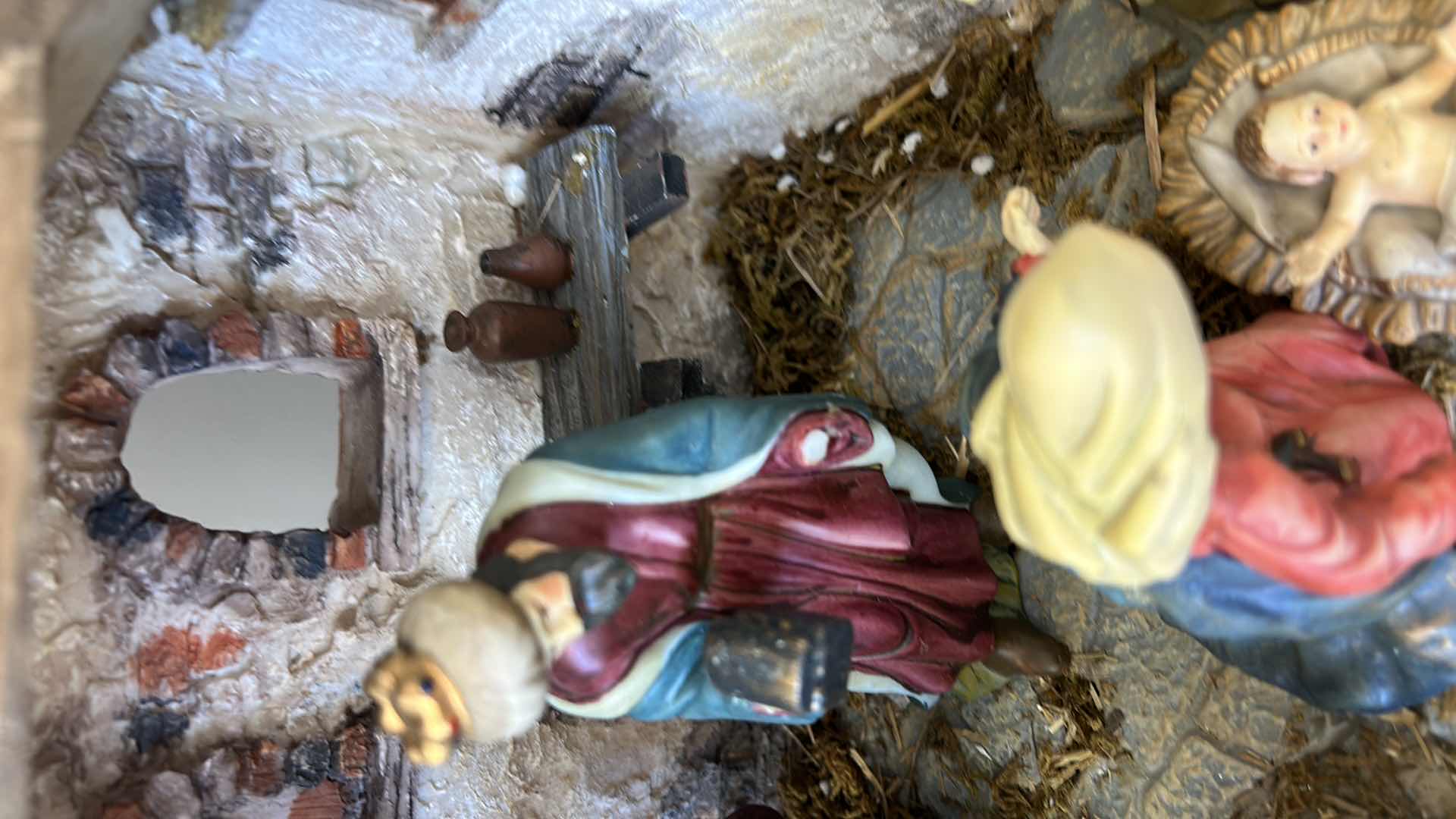 Photo 1 of CERAMIC NATIVITY WITH FIGURES  