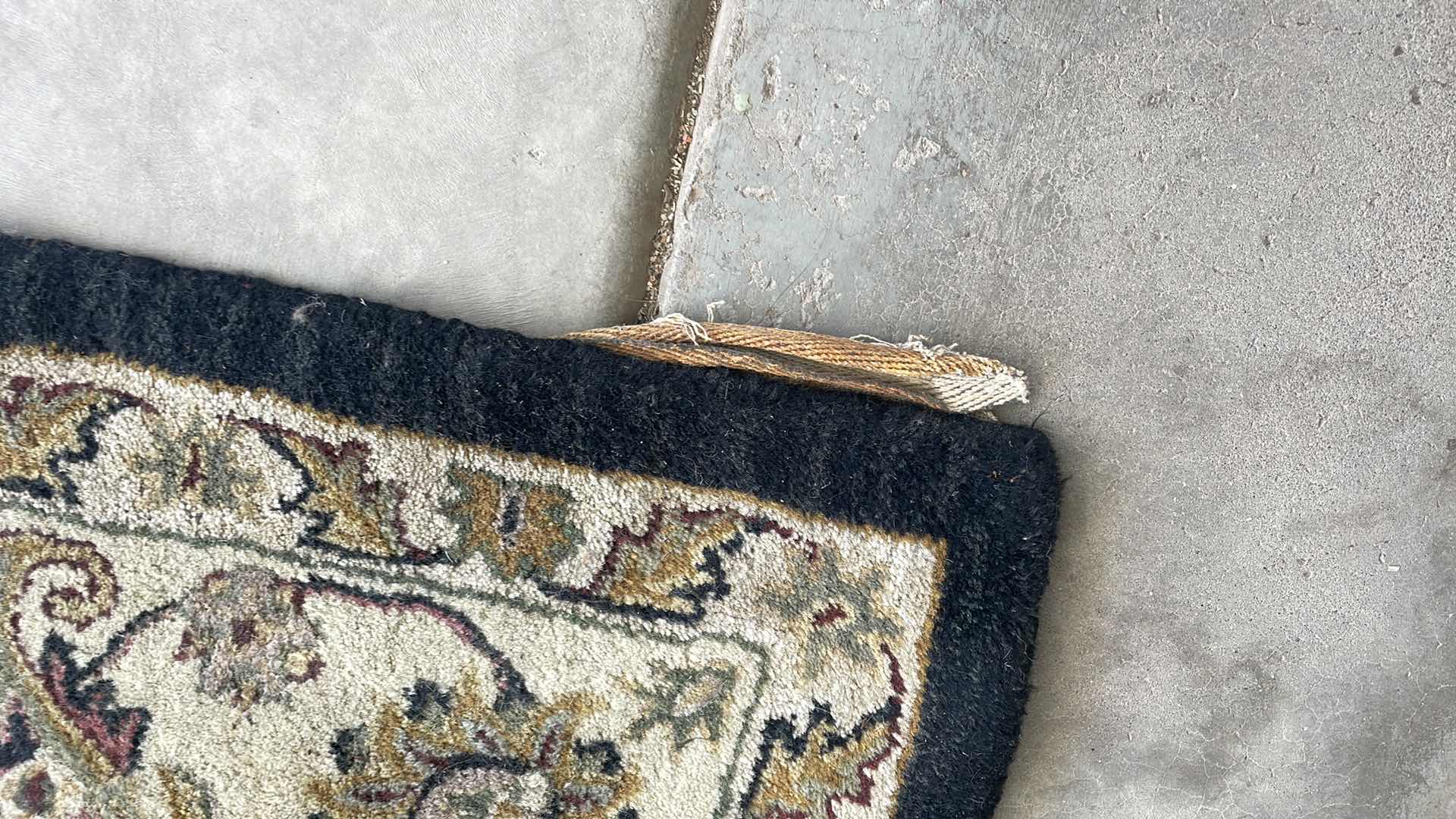 Photo 1 of HAND TUFTED NATIVE INDIA TRADITIONAL PERSIAN 80%WOOL 20”COTTON LARGE RUG  10”x13”