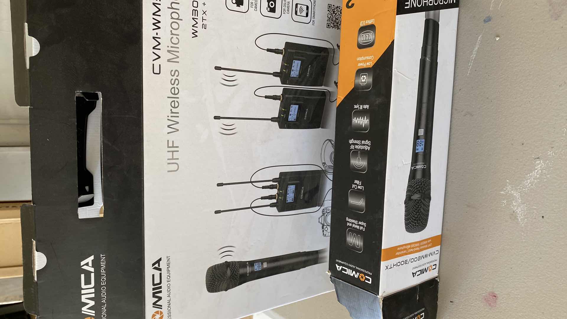 Photo 1 of COIMICA PERSONAL VIDEO EQUIPMENT-MICROPHONE