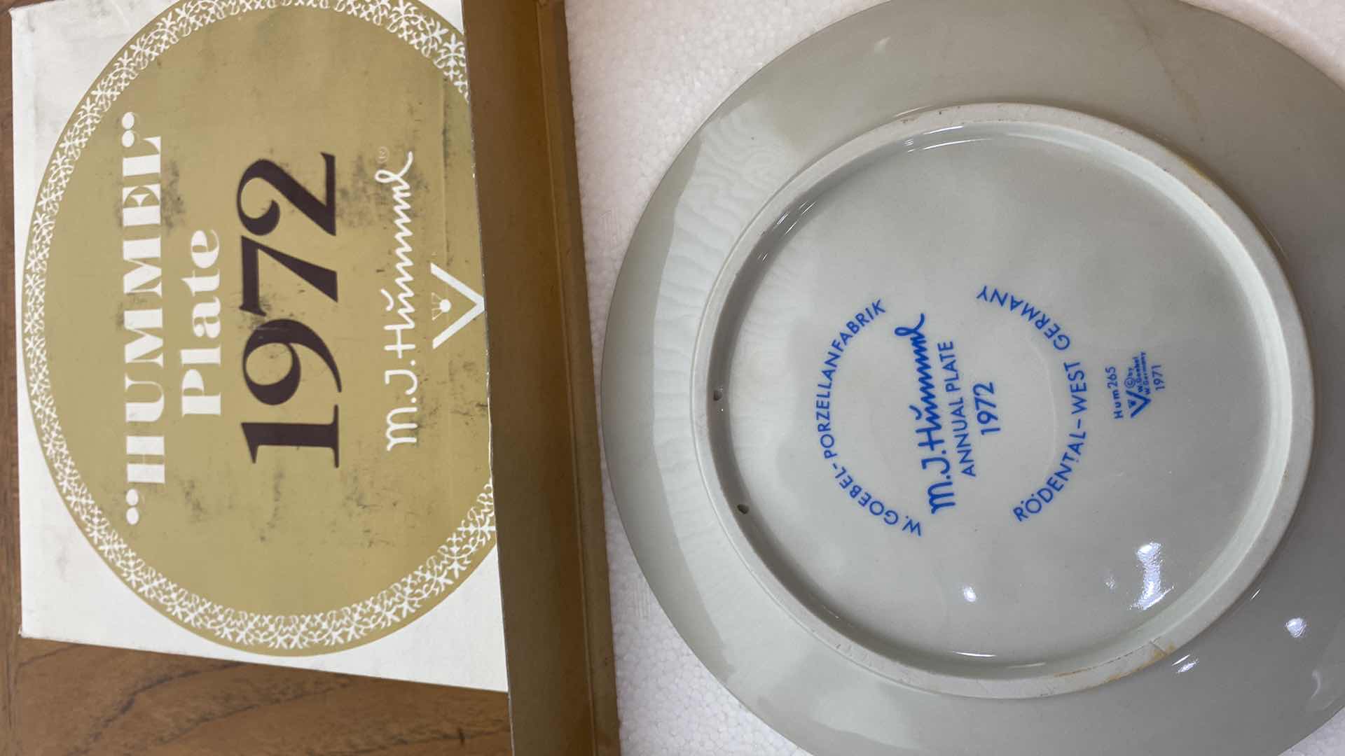 Photo 1 of J HUMMEL COLLECTOR PLATES YEARS 1971 to 1974