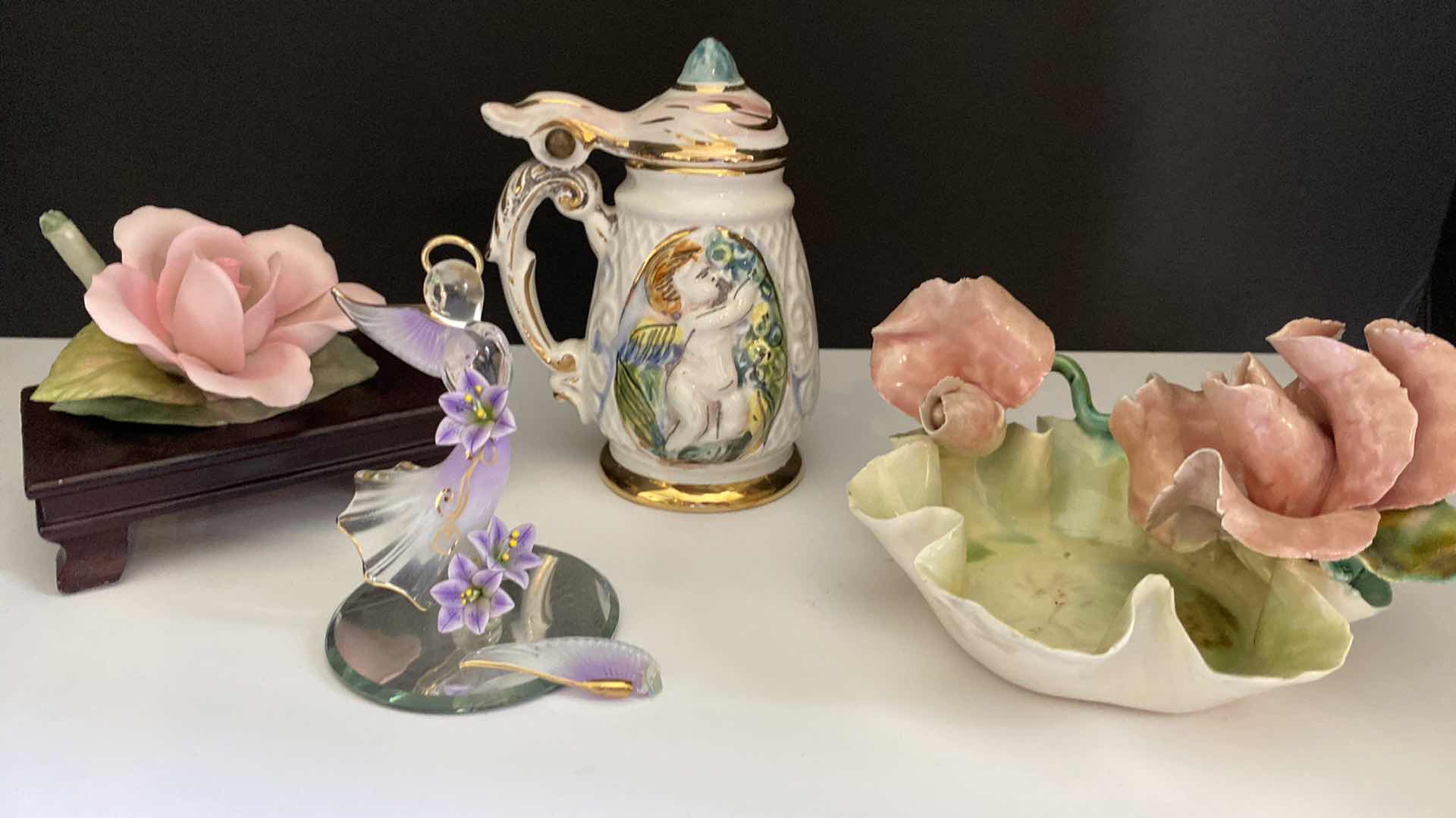 Photo 1 of CAPODIMONTE PITCHER H 5” AND ROSE , ROSE TRAY UNKNOWN BRAND