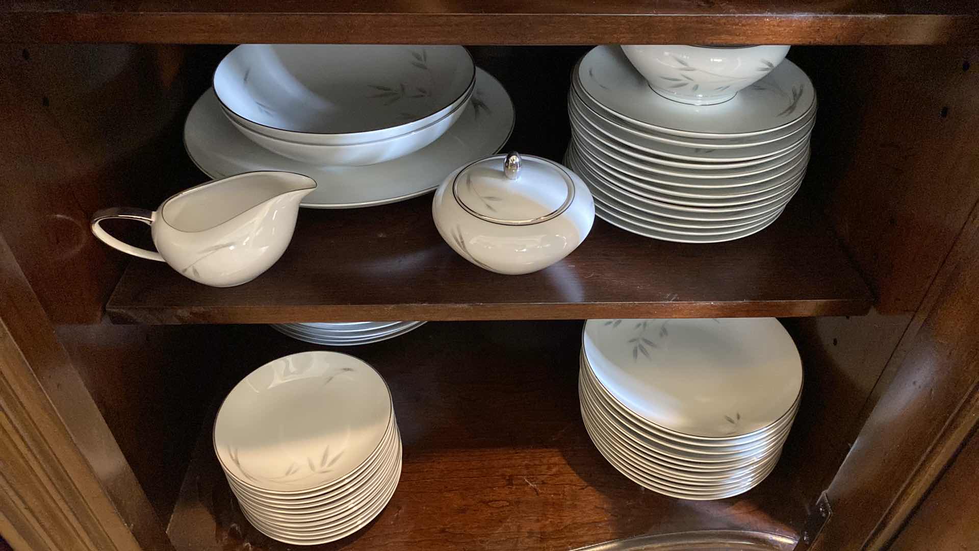 Photo 1 of 96 PIECE SET OF MIKASA FINE CHINA BALBOA