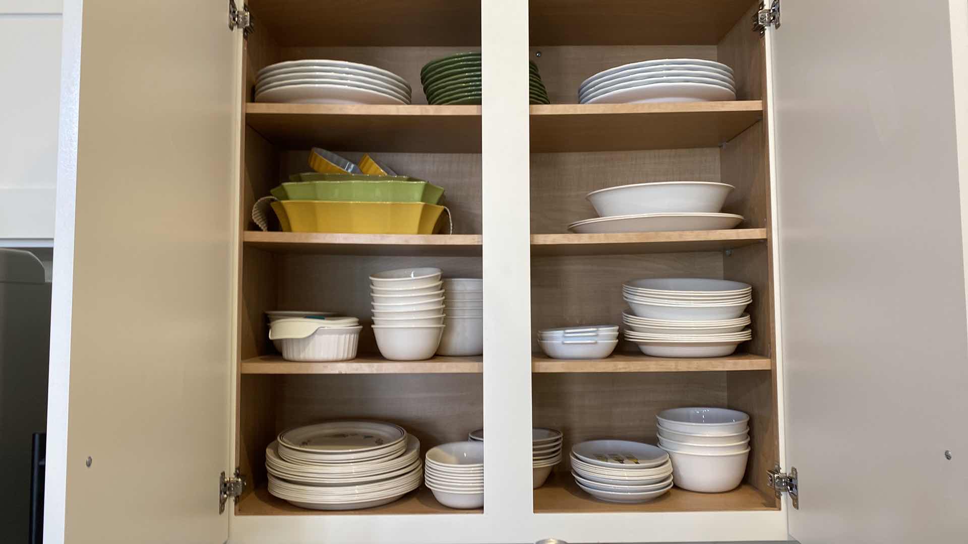 Photo 1 of CONTENTS OF KITCHEN CABINET CORELLE AND MORE