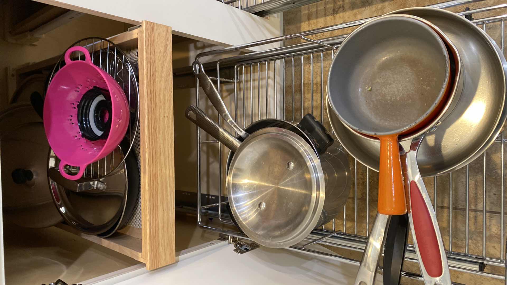 Photo 1 of CONTENTS OF KITCHEN CABINET PANS