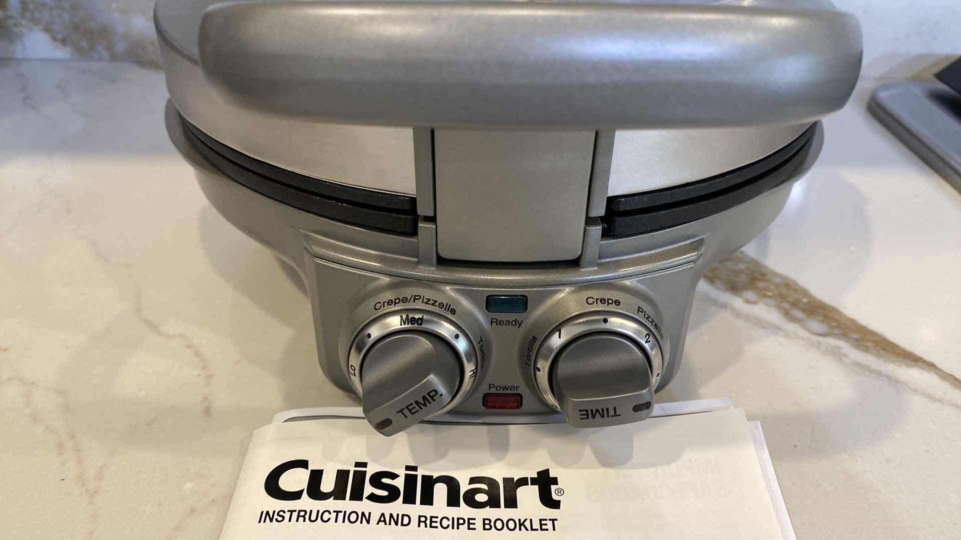 Photo 1 of CUISINART CREPE PIZELLE PANCAKE PLUS