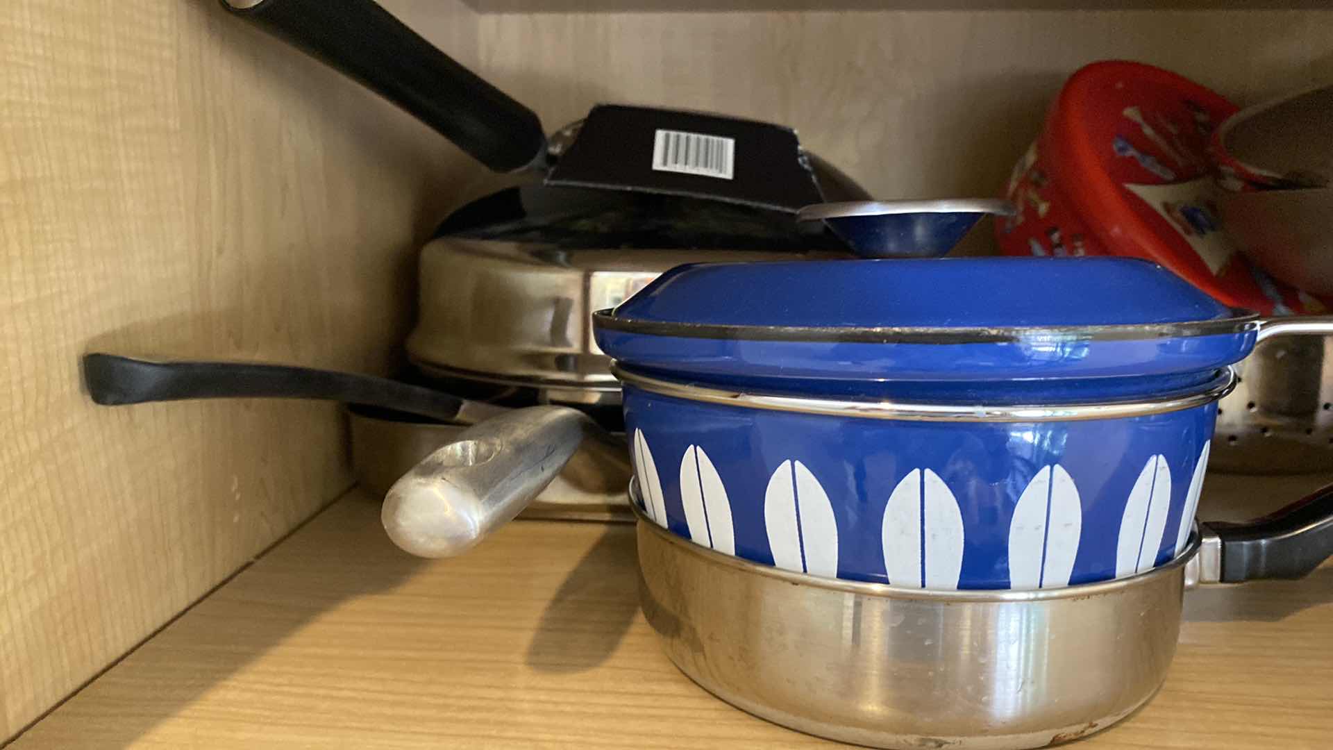 Photo 1 of CONTENTS OF SHELF KITCHEN CABINET PANS