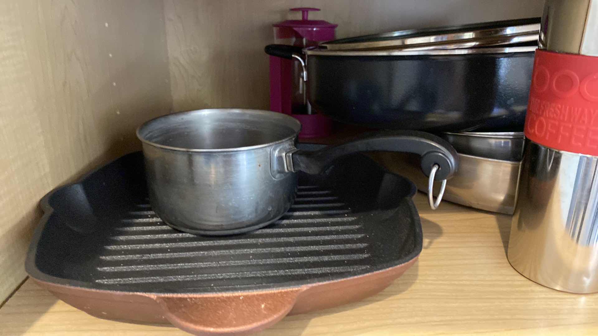 Photo 1 of CONTENTS OF SHELF KITCHEN CABINET PANS