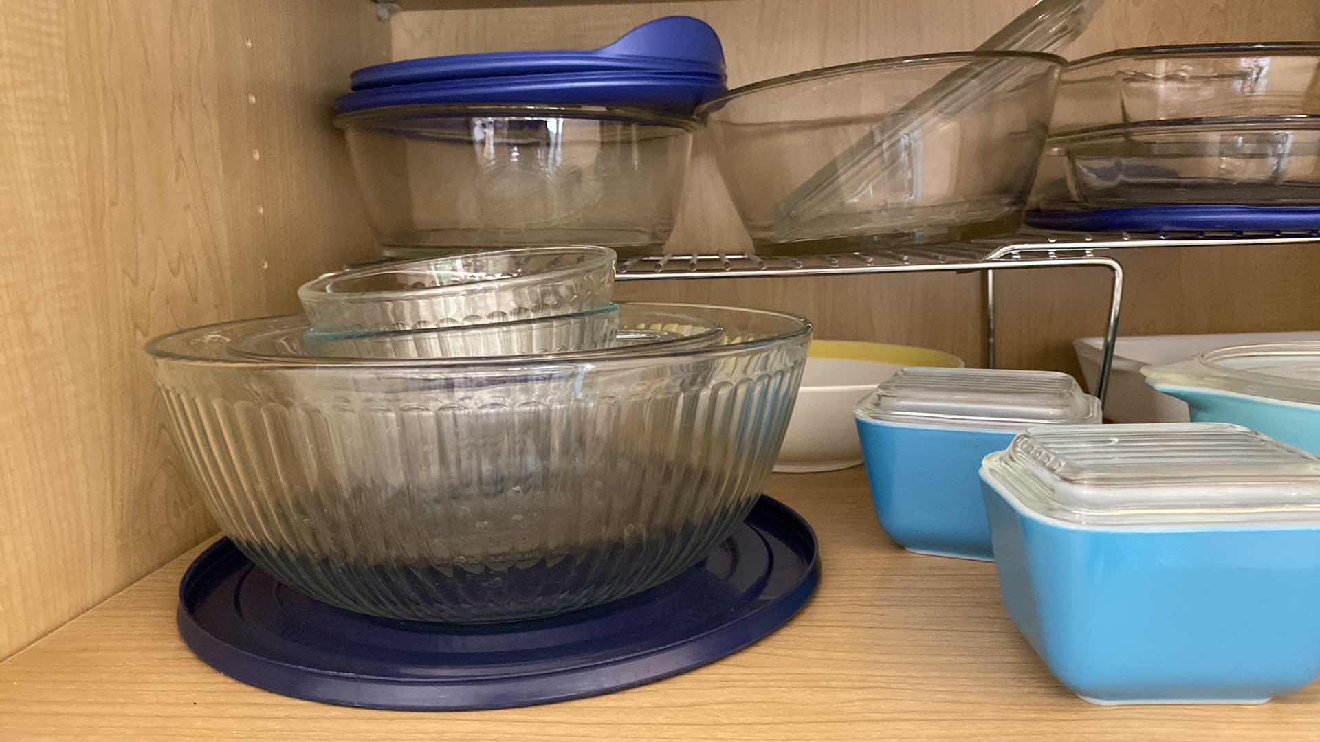 Photo 1 of CONTENTS OF SHELF KITCHEN CABINET SHELF OF PYREX