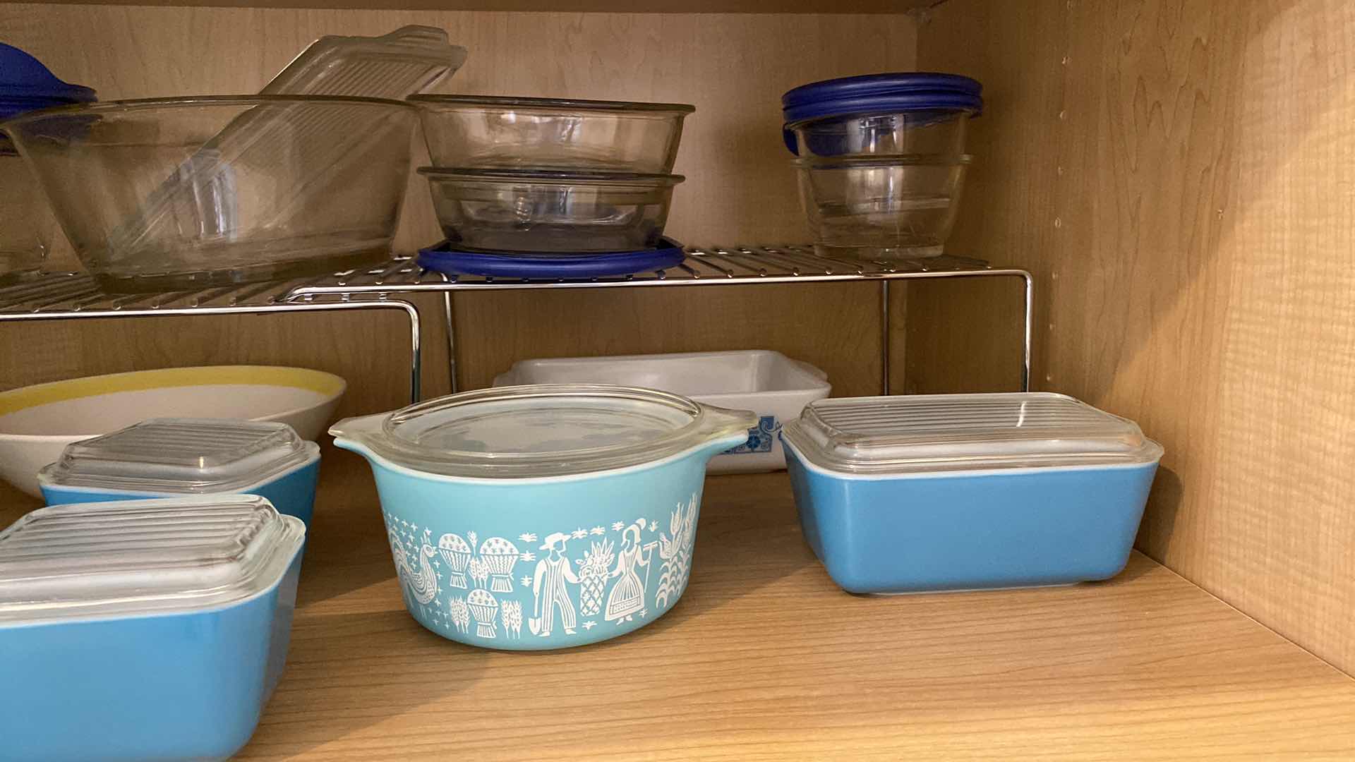 Photo 1 of CONTENTS OF SHELF KITCHEN CABINET SHELF OF PYREX