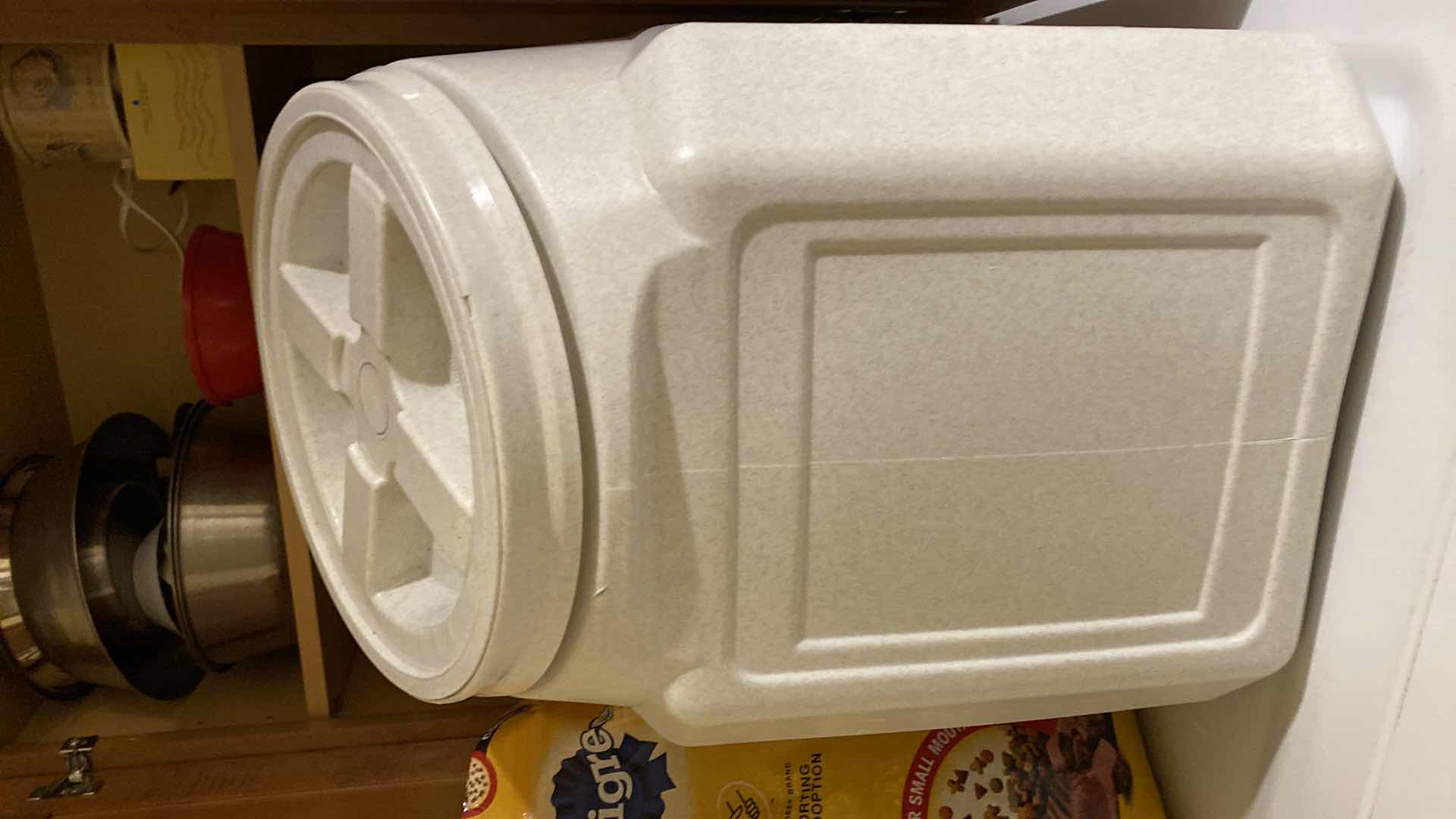 Photo 4 of CONTENTS OF LAUNDRY ROOM CABINET DOG FOOD AND MORE