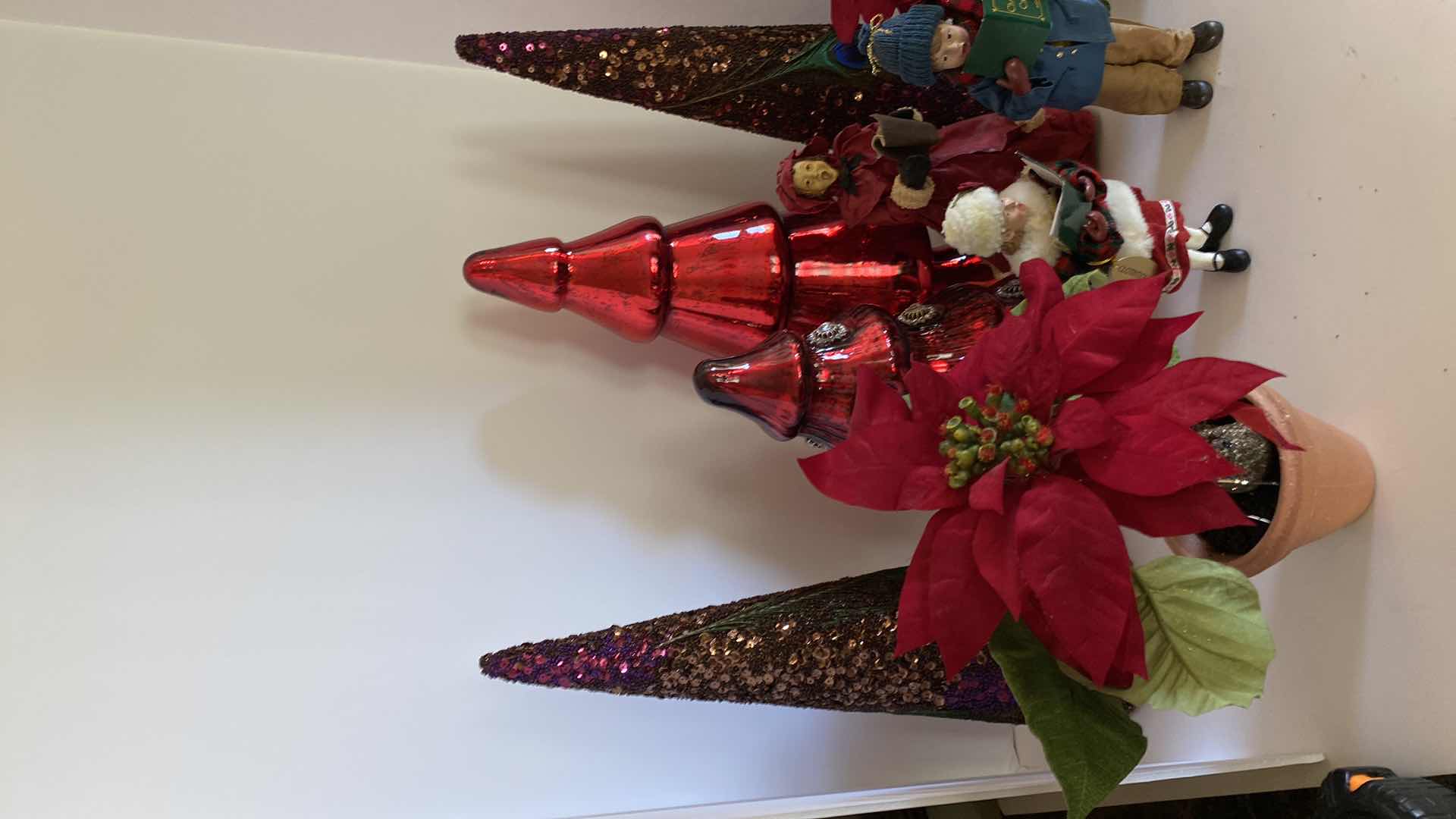 Photo 1 of CHRISTMAS DECOR