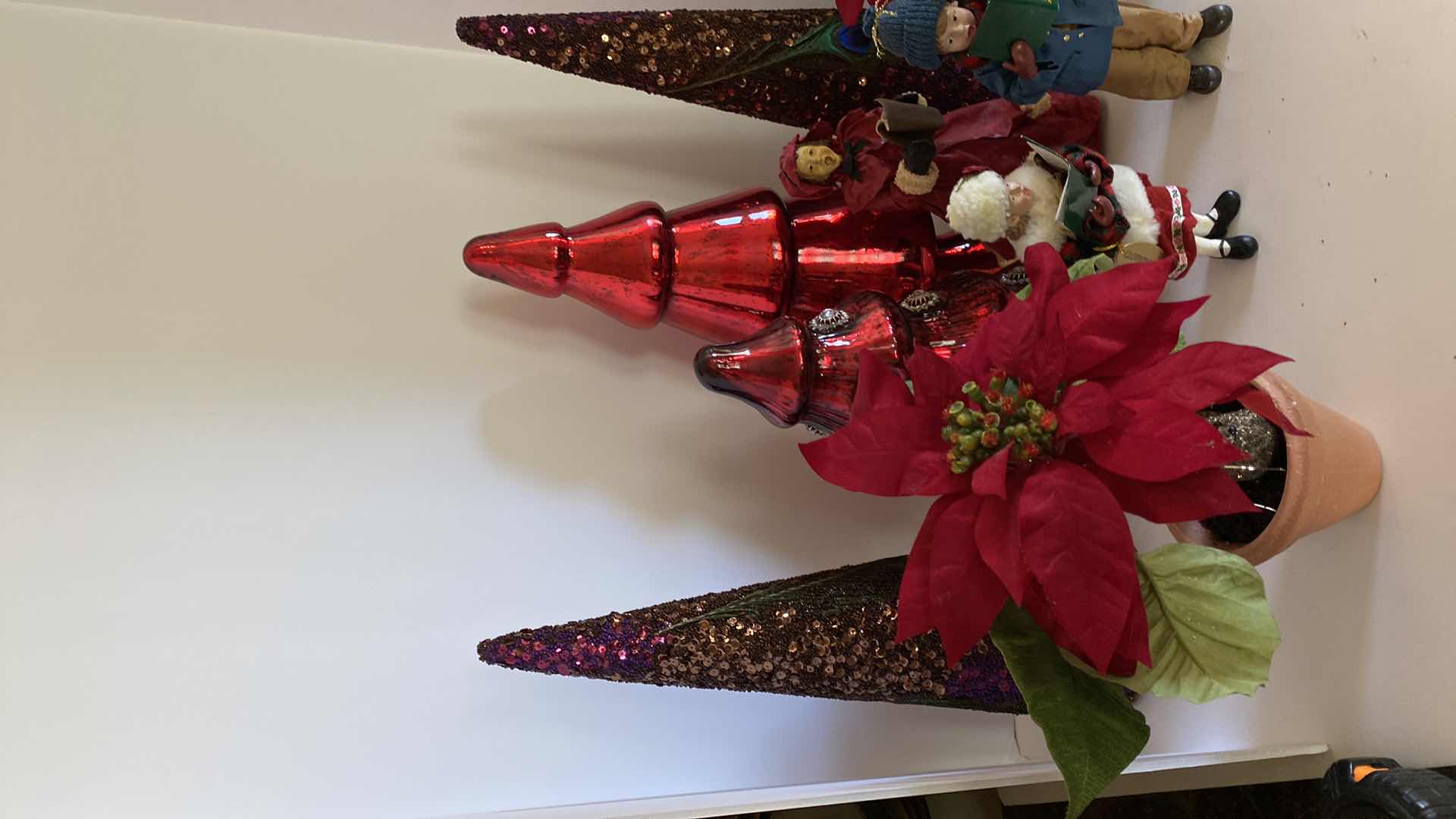 Photo 1 of CHRISTMAS DECOR