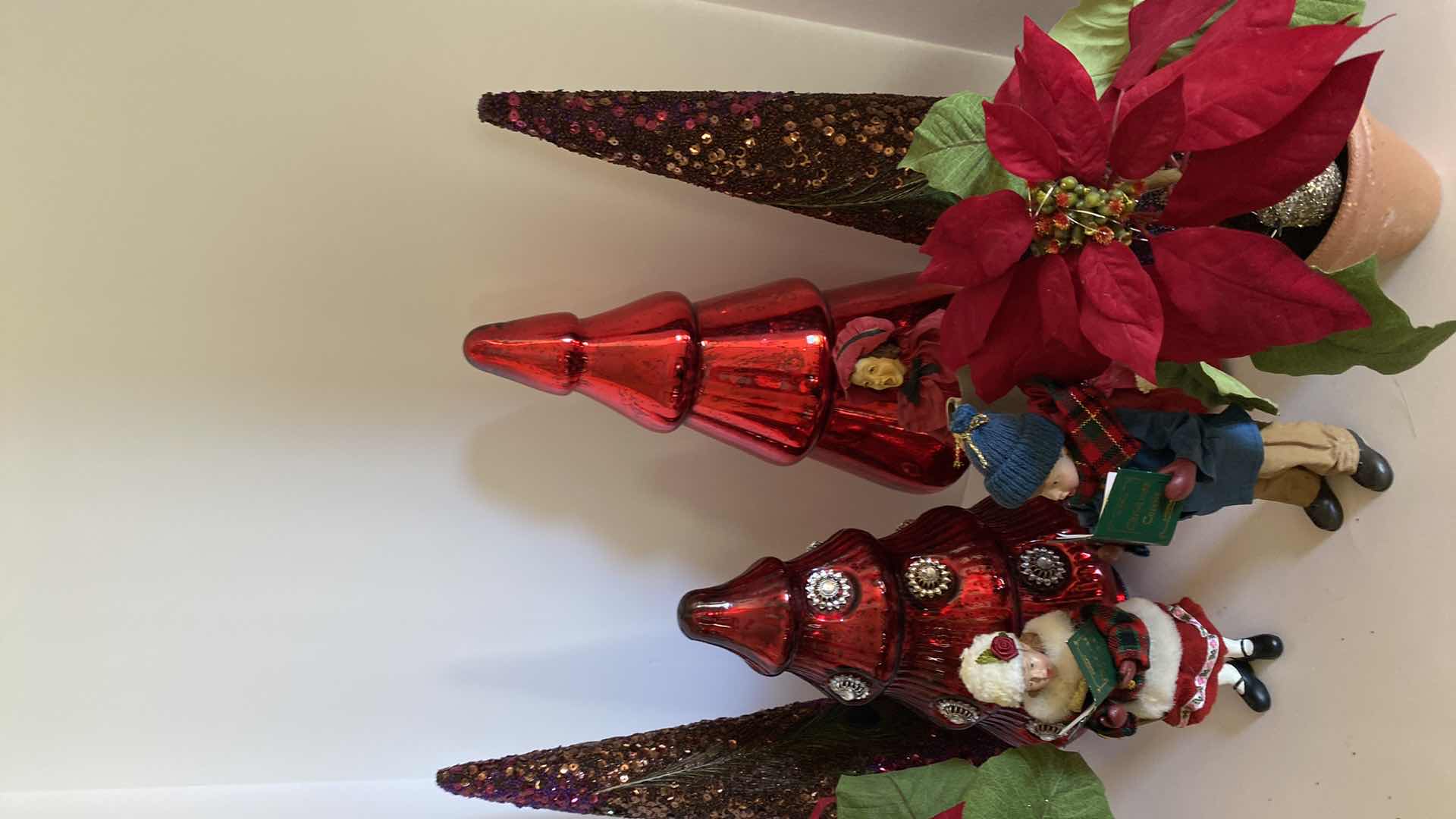 Photo 1 of CHRISTMAS DECOR