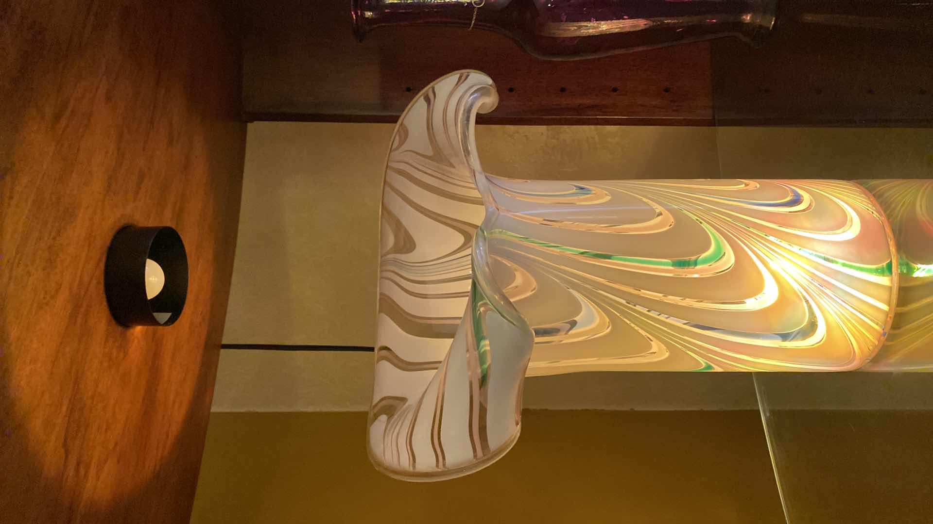 Photo 1 of ARTGLASS LAMP 13” x 16”