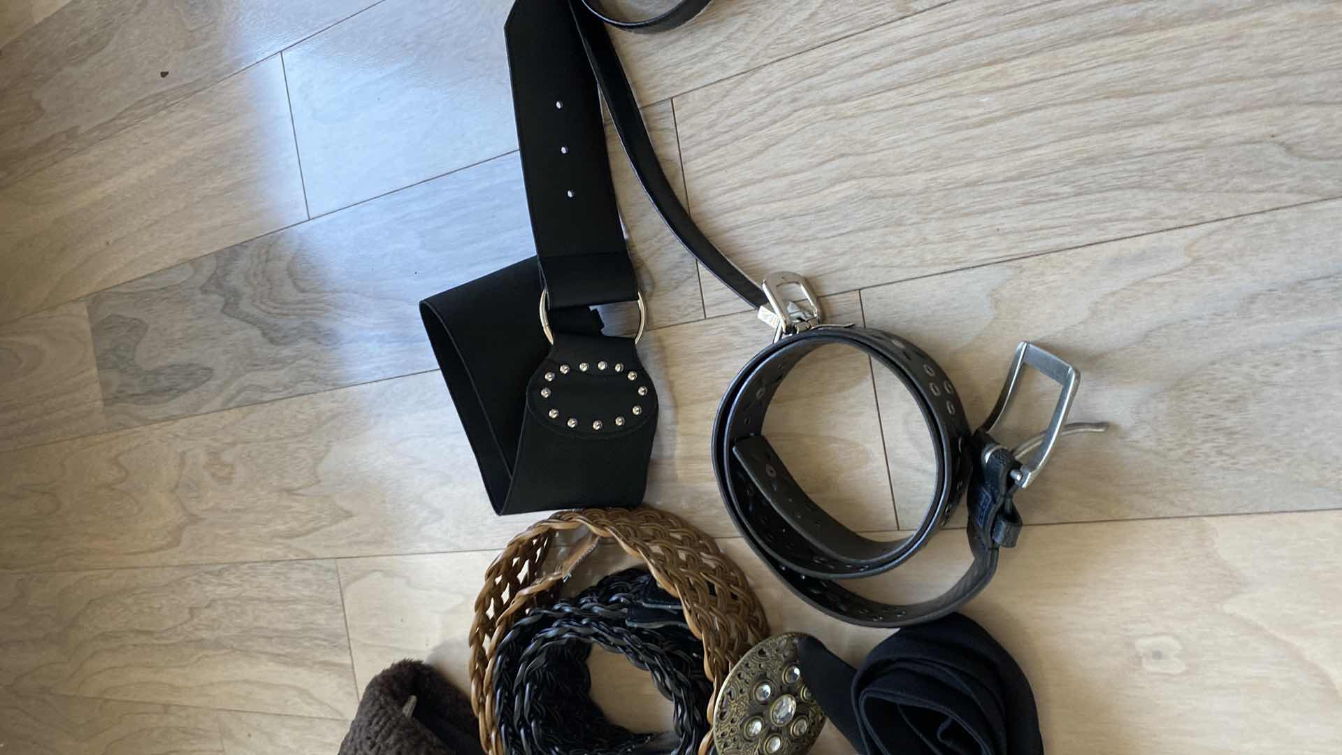 Photo 1 of ASSORTED WOMENS BELTS SIZE S/M HAT IN BOX