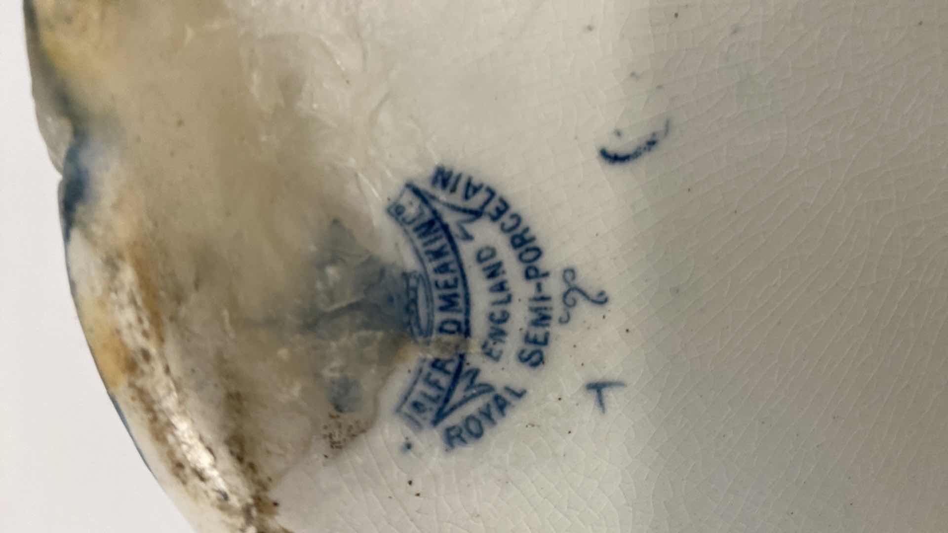 Photo 1 of ALFRED D MEAKING ROYAL ENGLAND SEMI PORCELAIN GINGER JAR 14“ x 13“