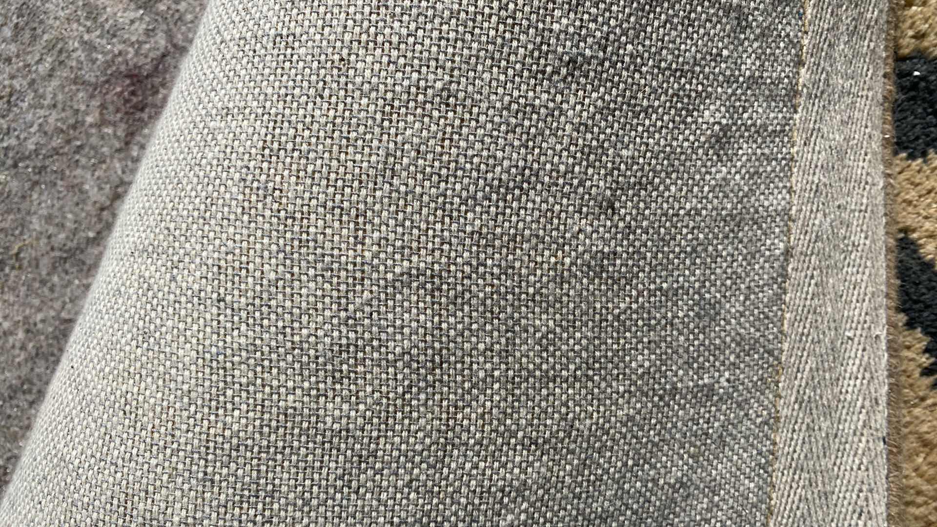 Photo 1 of SAFAVIEH WOOL RUNNER RUG 2’ 6” x 8’