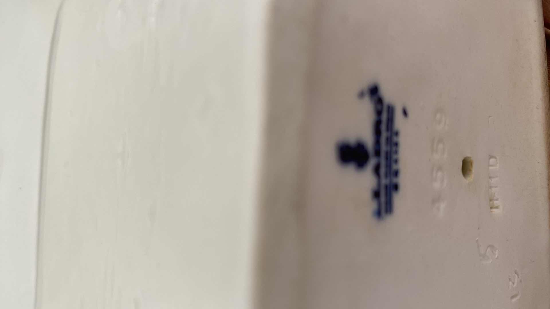 Photo 1 of LLADRO FIGURINE #4559 WAITING BACKSTAGE H 13.75” 