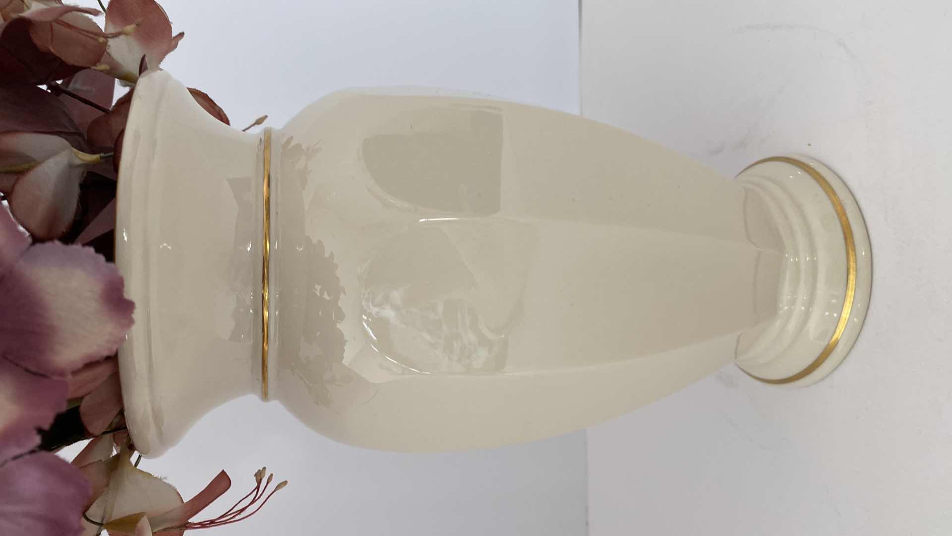 Photo 1 of LENOX AURELIA VASE H 9” 