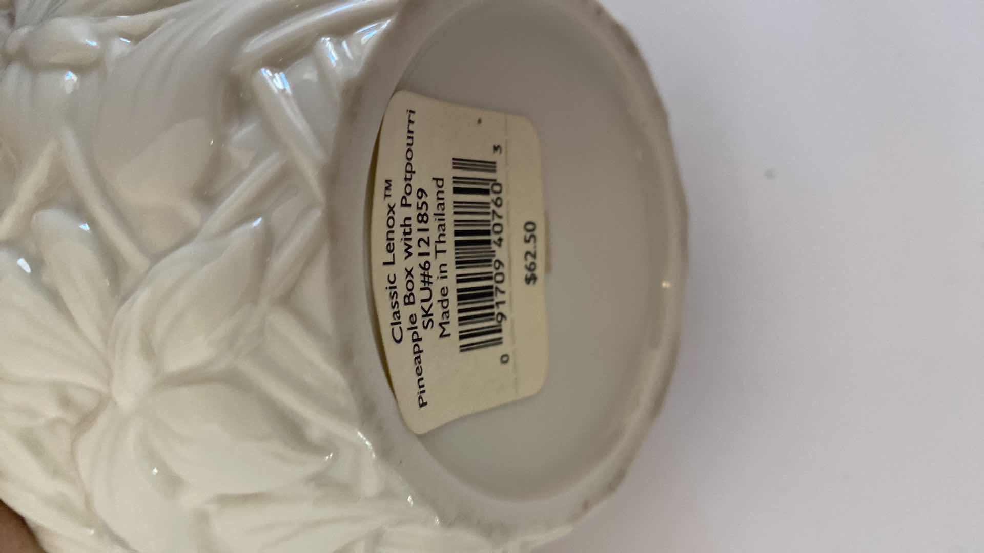 Photo 1 of LENOX JASMINE TRAY 8 1/4” X 14 3/4” AND PINEAPPLE H 8 1/2”