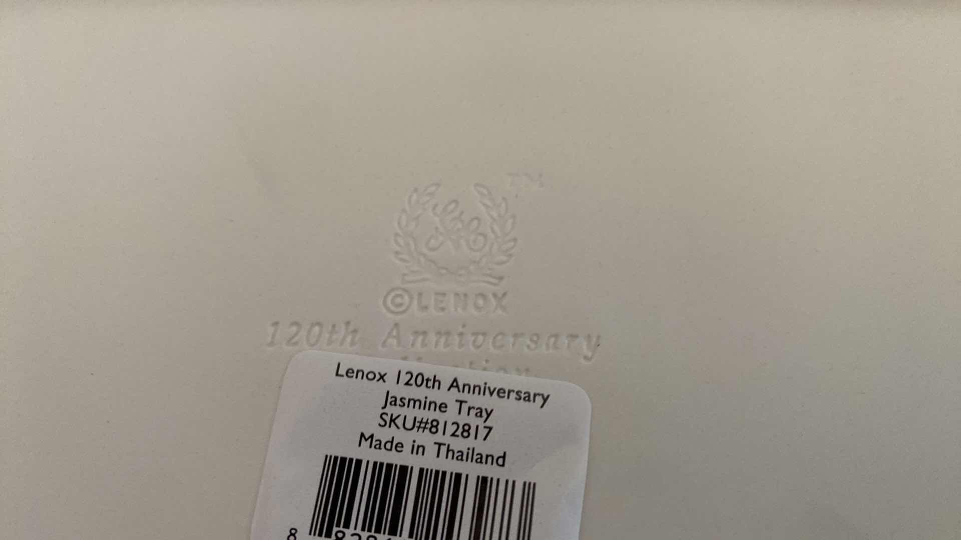 Photo 1 of LENOX JASMINE TRAY 8 1/4” X 14 3/4” AND PINEAPPLE H 8 1/2”