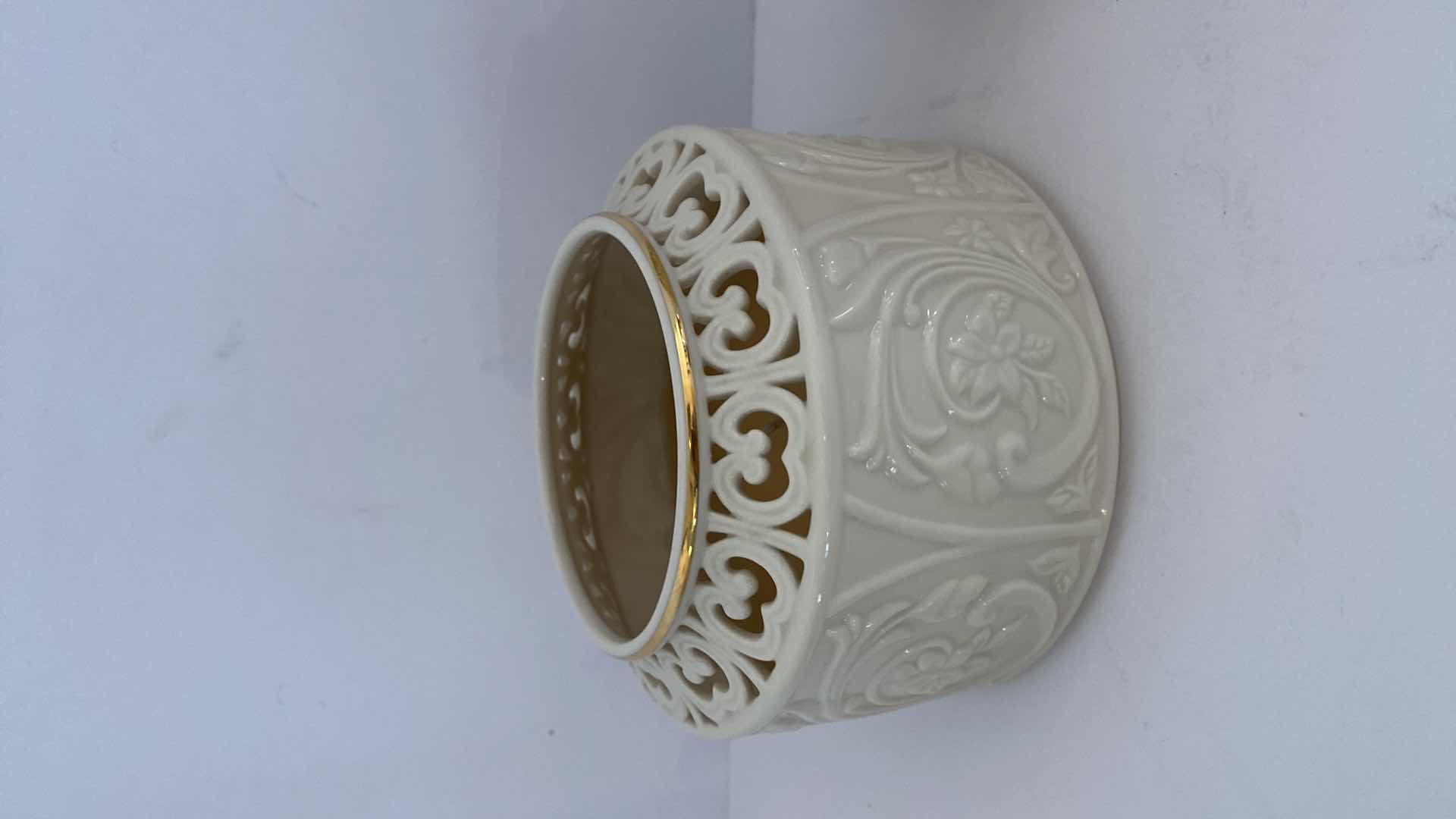 Photo 1 of LENOX CANDLE 6” x 4 1/2” ABD POTPOURRI HOLDER H 7”