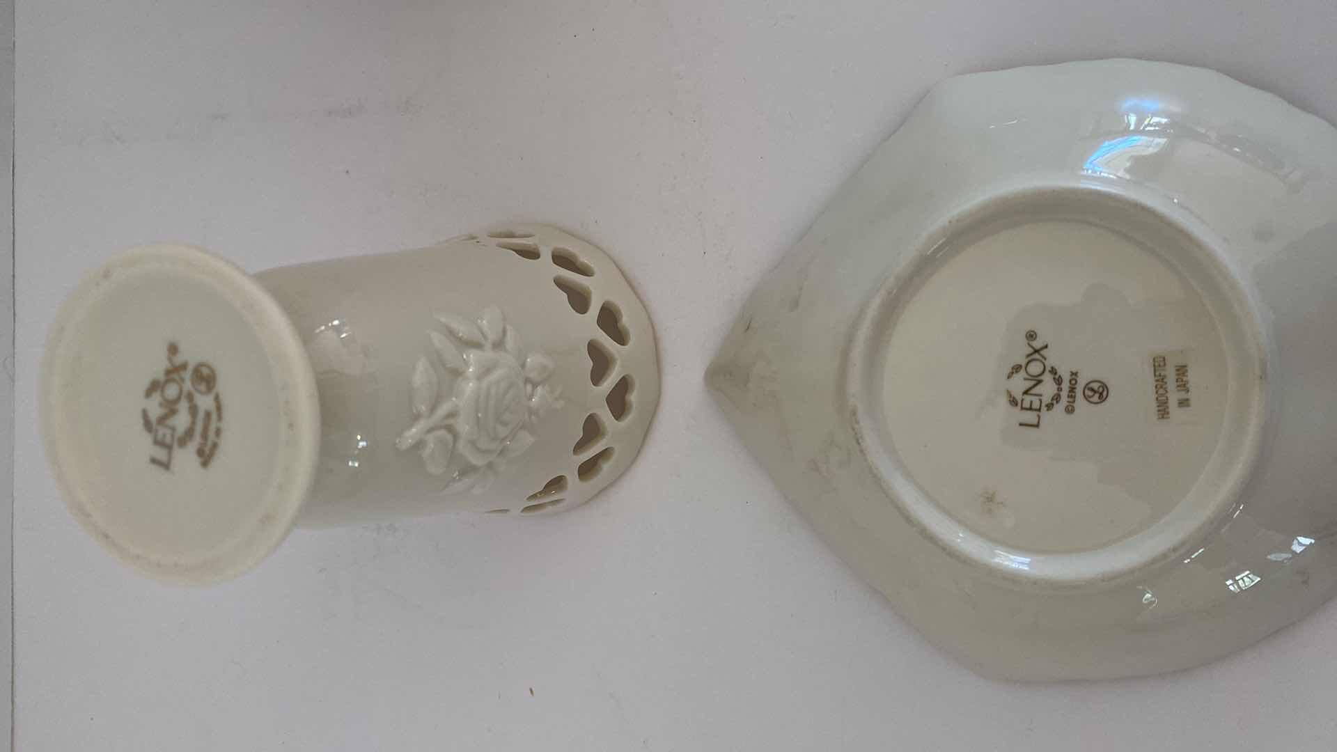 Photo 1 of LENOX APPLE BOX 5“ x 5 3/4” AND MORE