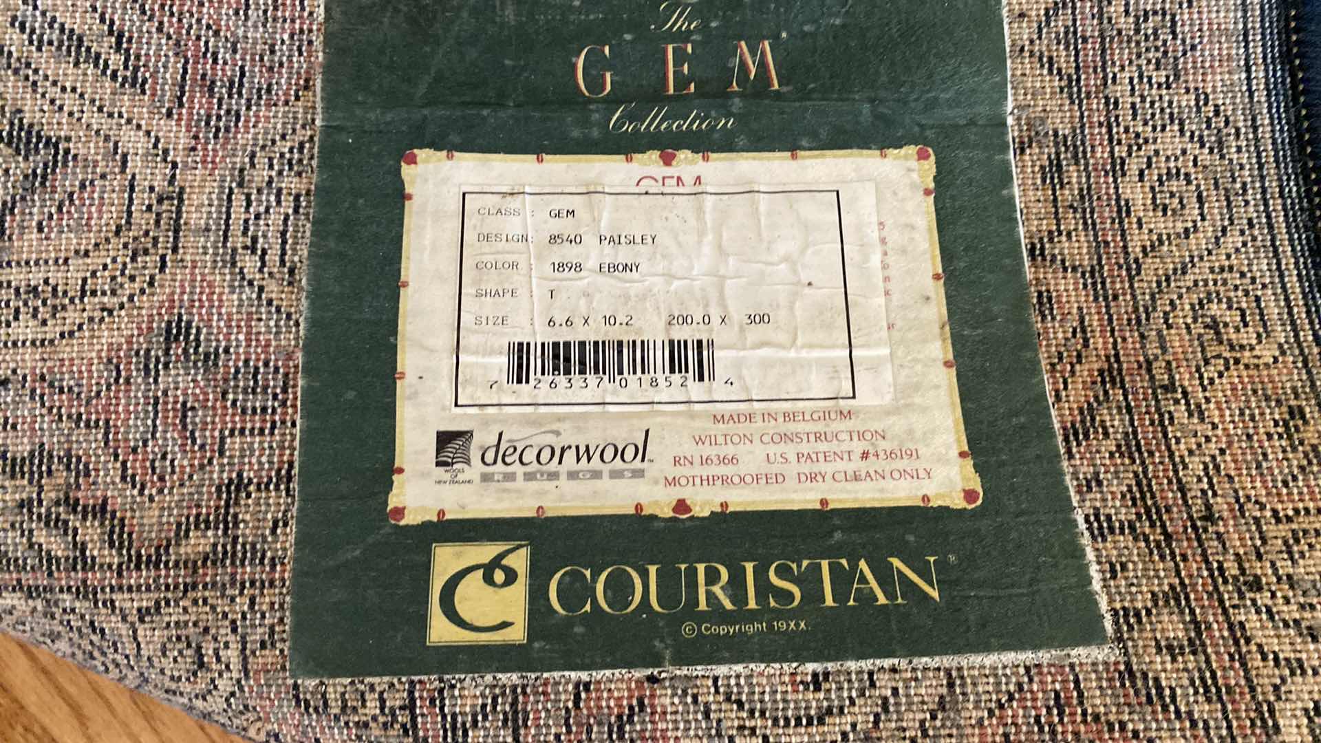 Photo 1 of COURISTAN GEM AREA RUG 6‘ 6“ x 10‘2“