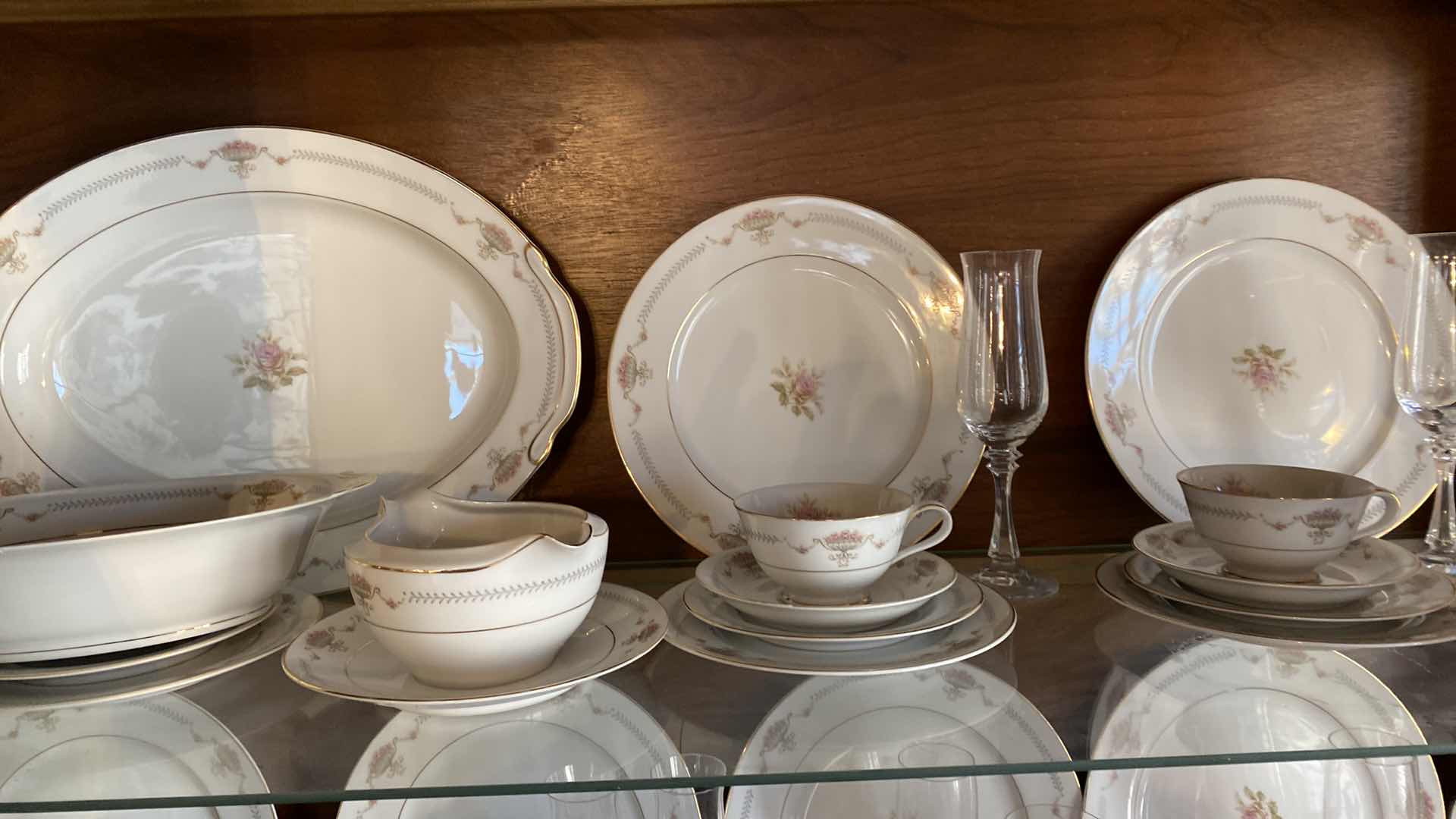 Photo 1 of 83-PIECES EMPRESS CHINA RENAISSANCE JAPAN AND 14 GLASSES