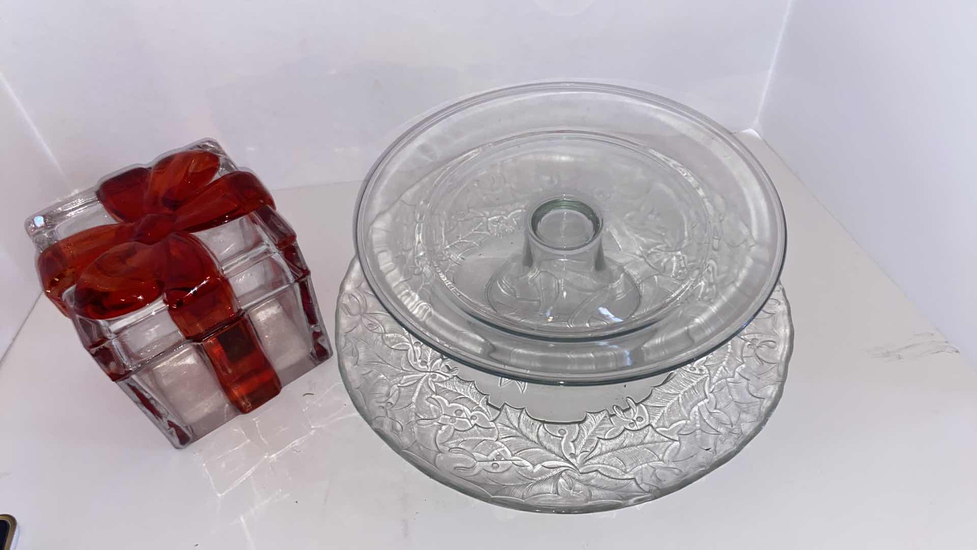 Photo 1 of GLASS CAKE STAND PLATTER AND BOX
