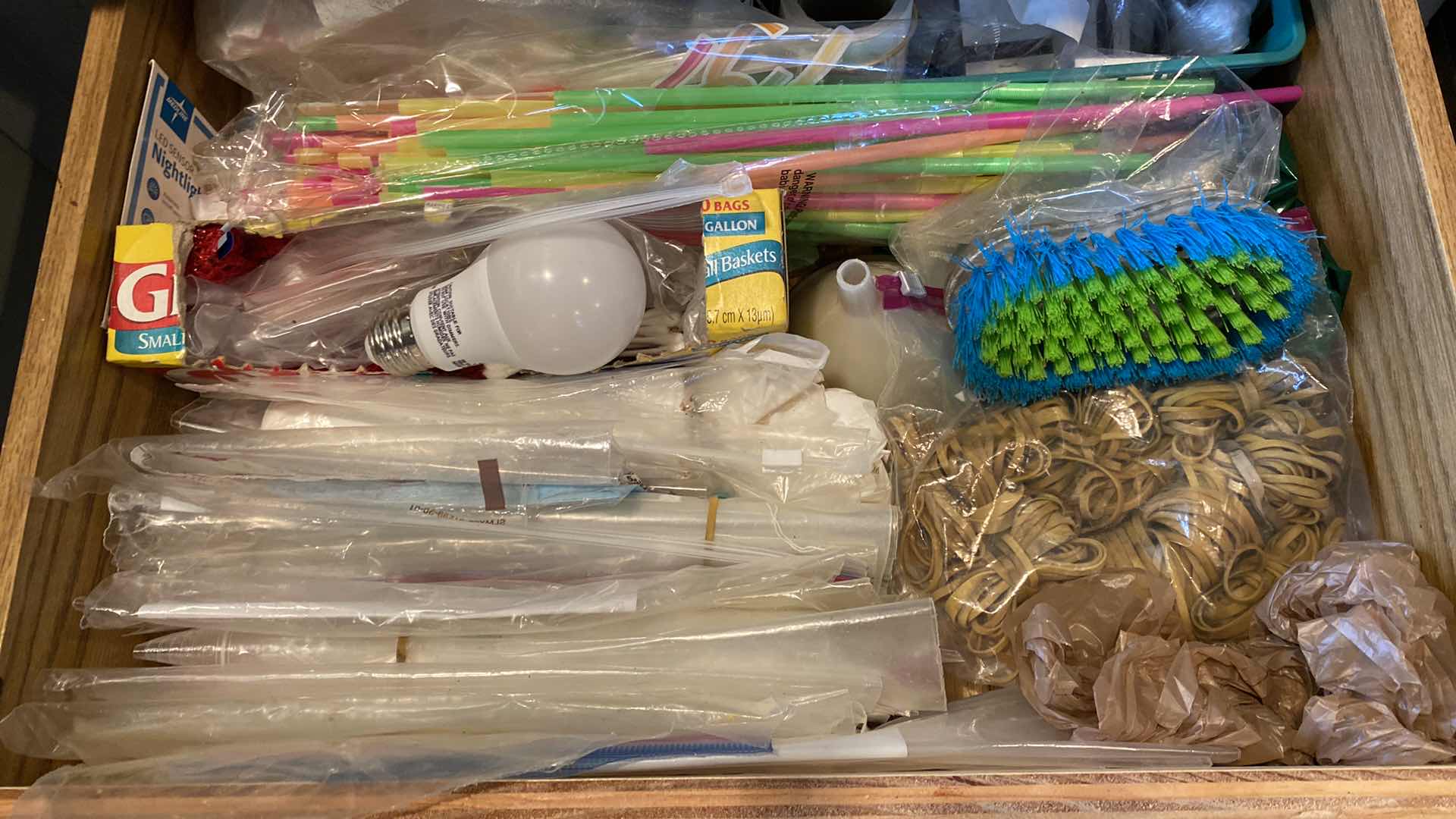 Photo 1 of CONTENTS 2 KITCHEN DRAWERS