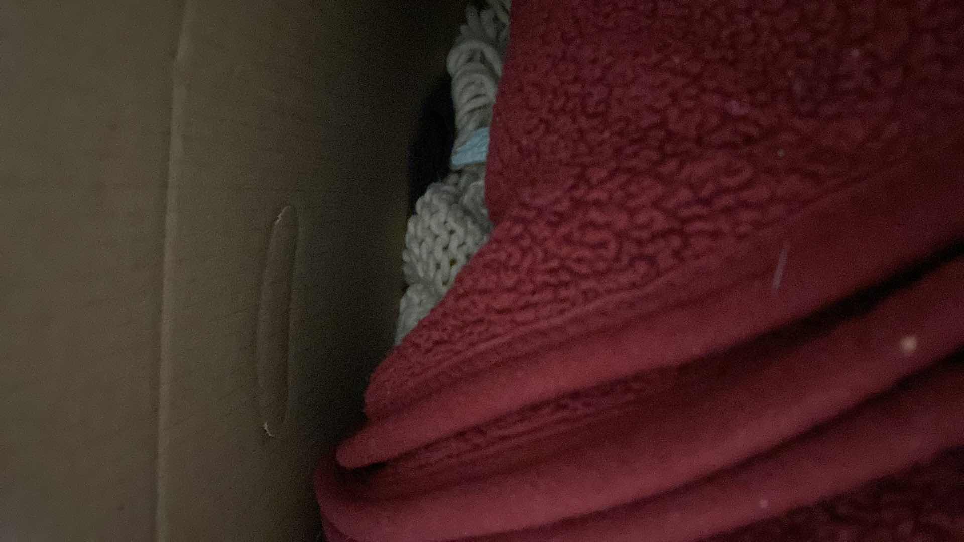 Photo 1 of BOX WITH BLANKETS BLOW DRYER KNIVES