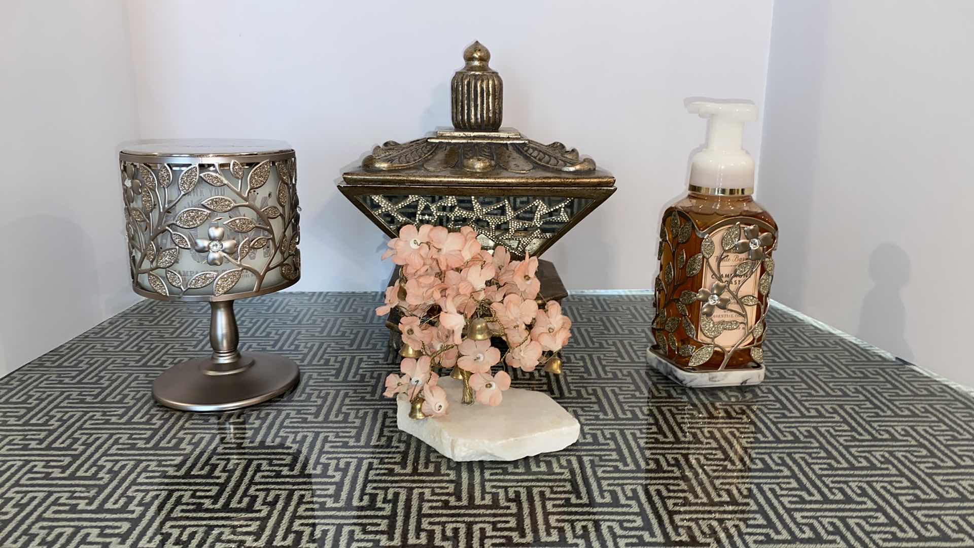 Photo 1 of ASSORTED DECOR