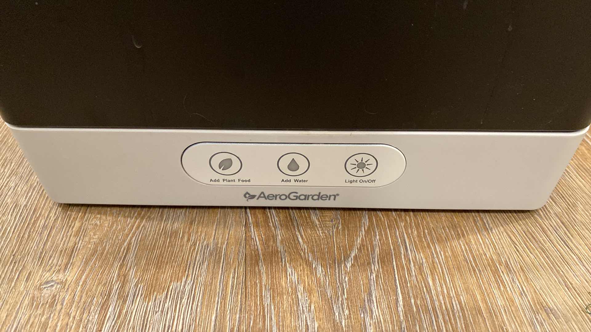 Photo 1 of AERO GARDEN