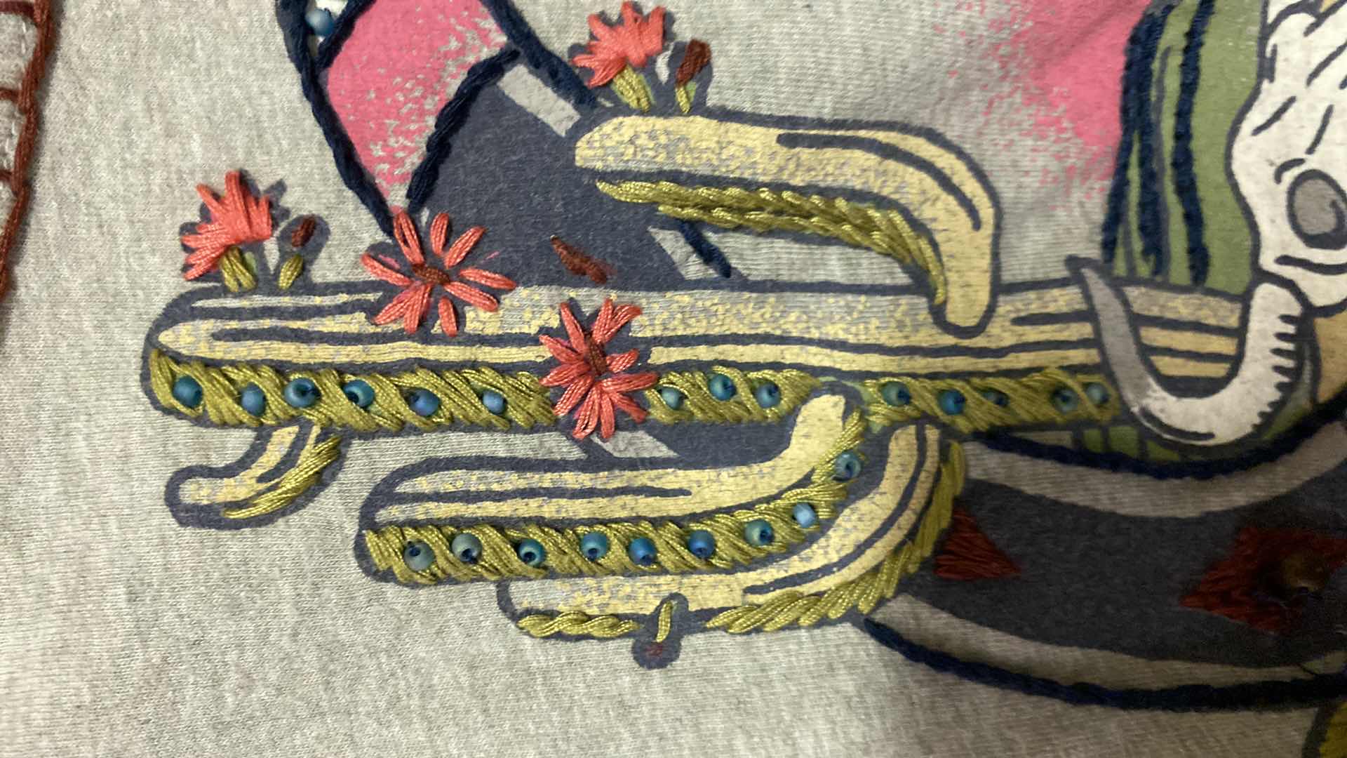 Photo 5 of WOMENS SIZE XL DOUBLE D RANCH T SHIRT WITH STUDS AND EMBROIDERY 