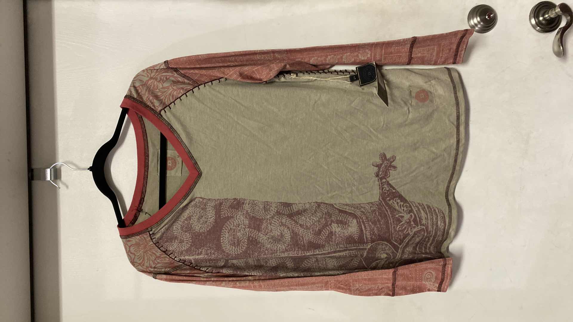 Photo 1 of NEW WOMENS SIZE MEDIUM DOUBLE D RANCH OVERSIZED T SHIRT 