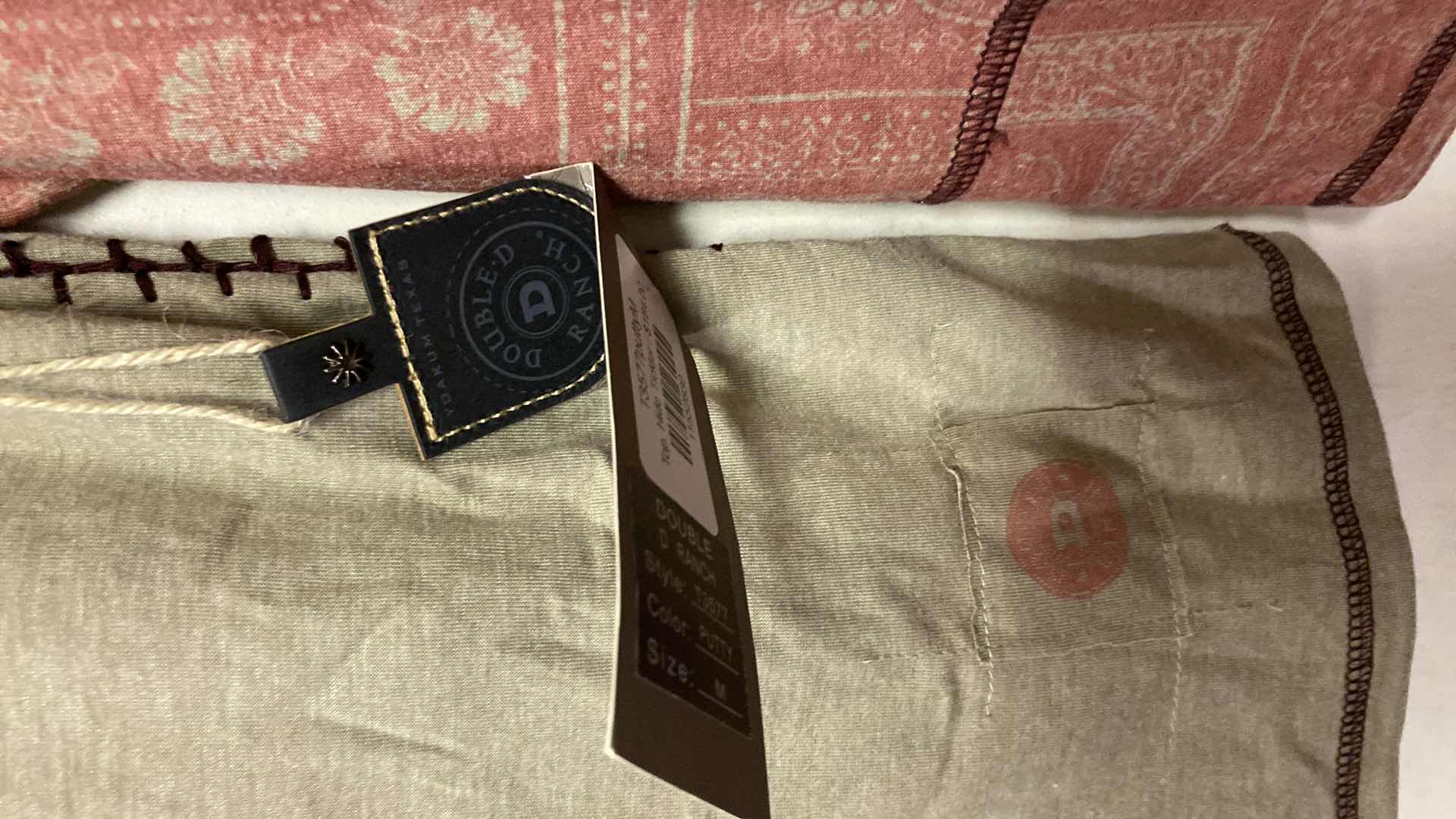 Photo 1 of NEW WOMENS SIZE MEDIUM DOUBLE D RANCH OVERSIZED T SHIRT 