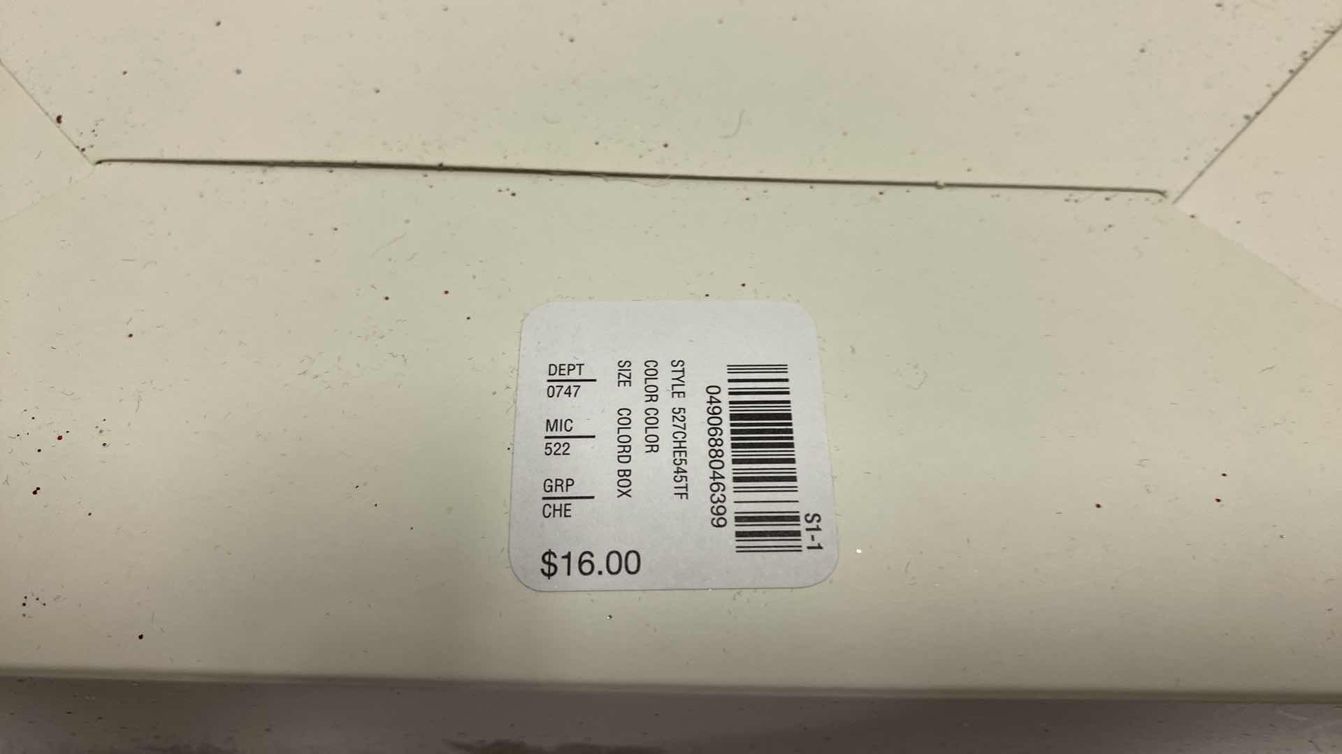 Photo 1 of 6 GLASS PLAID TRIMSETTER CHRISTMAS ORNAMENTS FROM DILLARDS 4” NOT INCLUDING  STRING