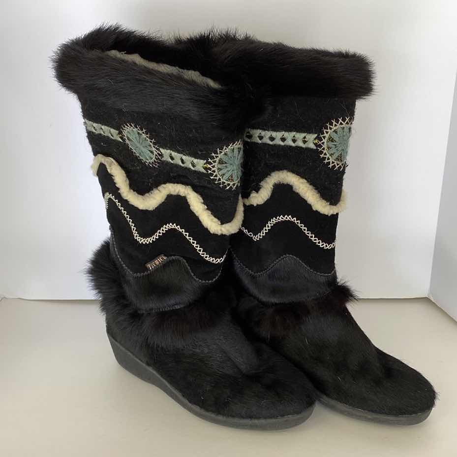 View 1 of WOMENS SIZE 42 TECNICA APRES SKI GOAT BOOTS ORIGINALLY $350