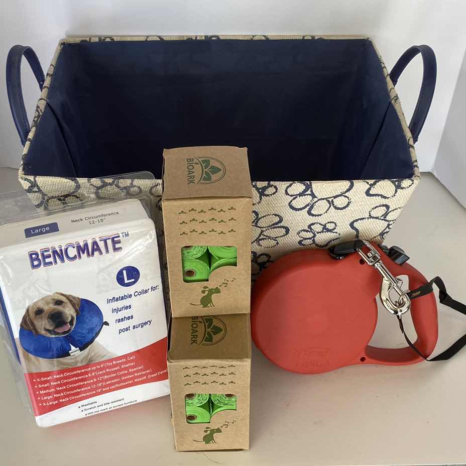 Photo 1 of DOG ASSORTMENT FLEX LONG 3 LEASH, INFLATABLE COLLAR AND MORE