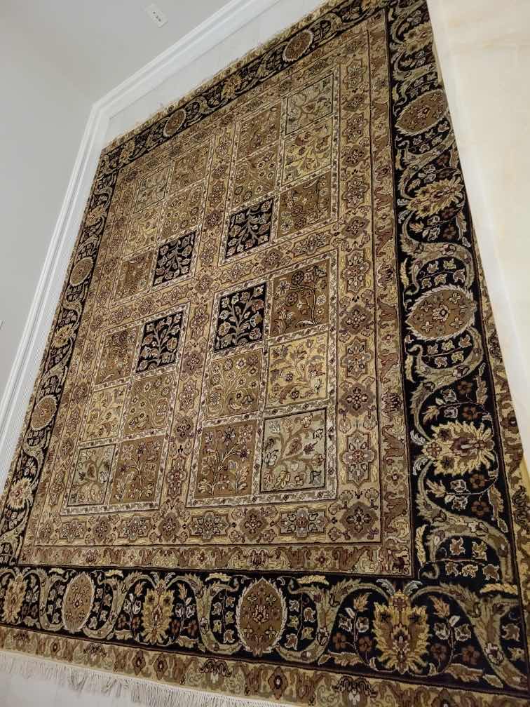 Photo 2 of SAROUK AREA RUG HAND WOVEN IN INDIA 100% WOOL SIZE 8.08’ X 11.09’ WITH APPRAISAL $12,000