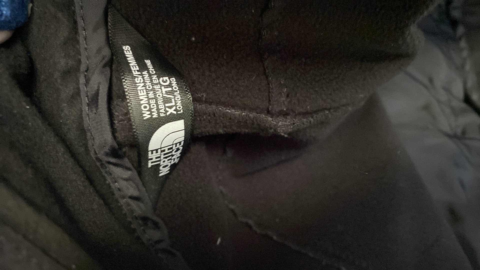 Photo 1 of WOMENS SIZE XL LONG THE NORTH FACE WINDFALL STRETCH SKI PANTS LIKE NEW