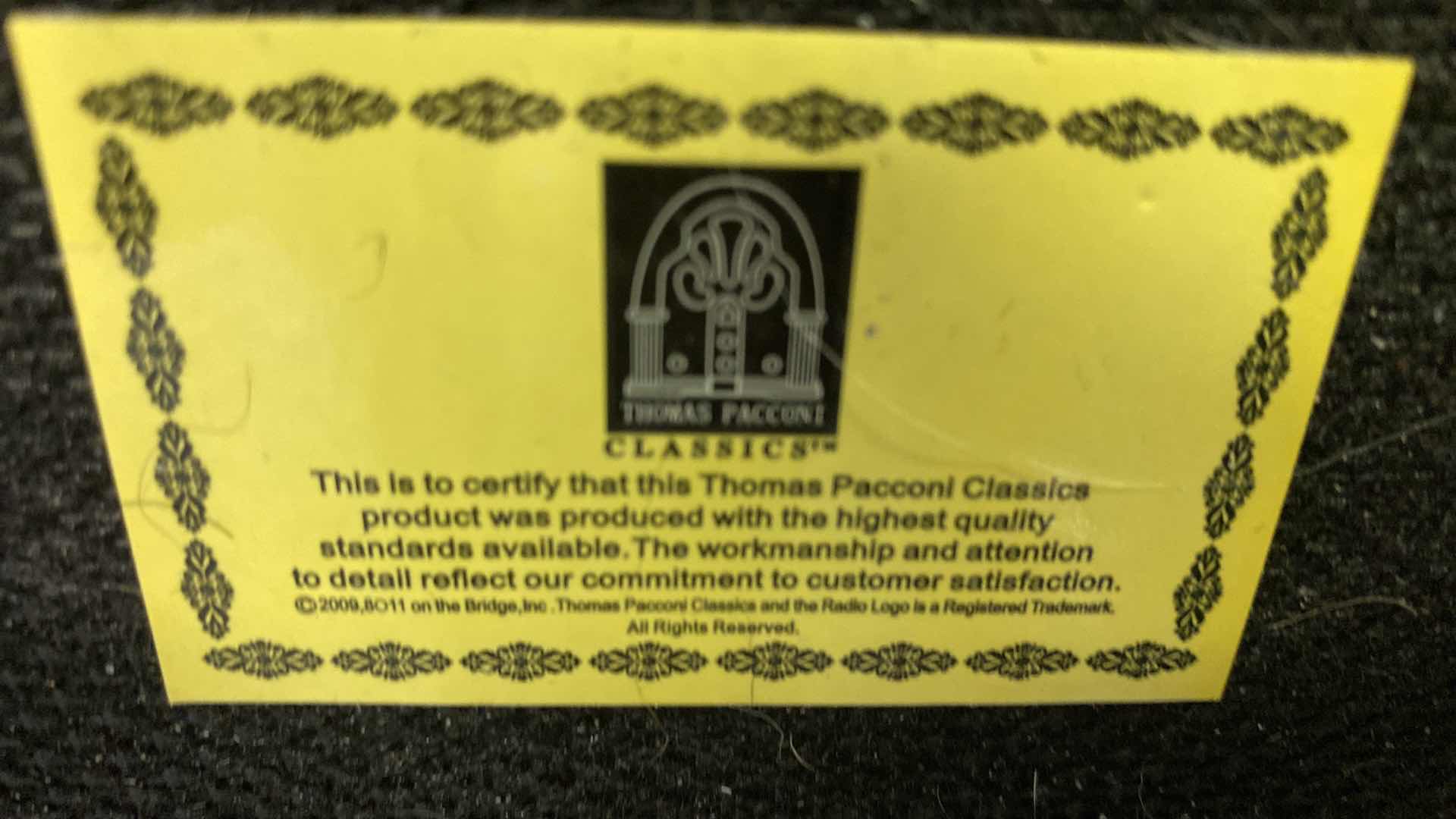 Photo 1 of THOMAS PACCONI CLASSIC DESKTOP BURL WOOD 18 WATCH ORGANIZER AND JEWELRY CASE