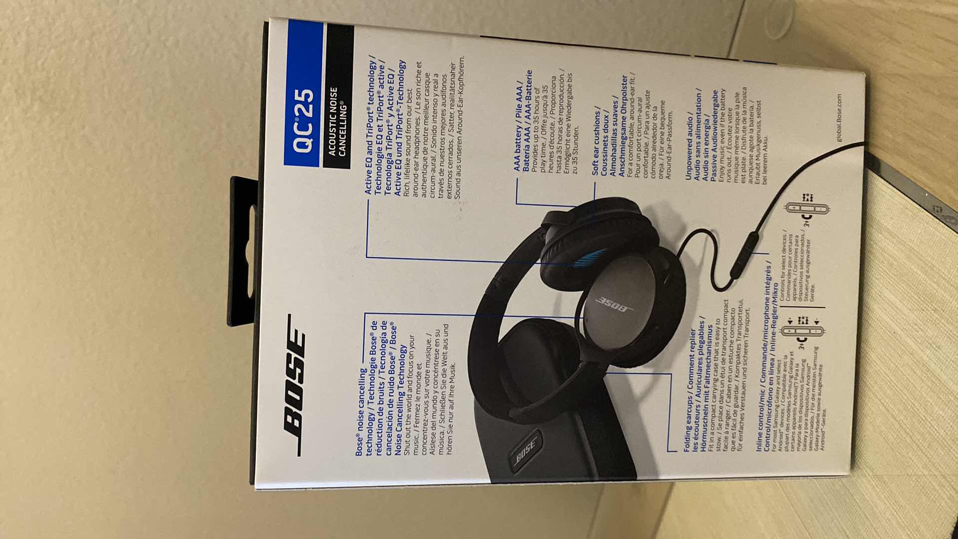 Photo 1 of NEW BOSE QUIET COMFORT 25 ACOUSTIC NOISE CANCELING HEADPHONES