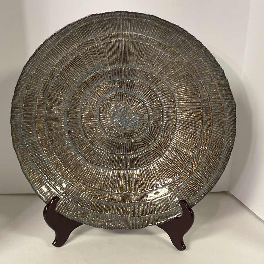 Photo 1 of GOLD AND SILVER ART GLASS DECOR 15.5”