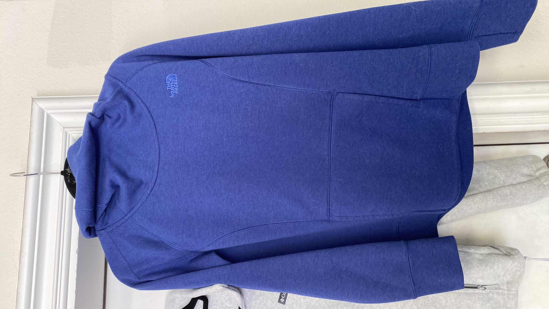 Photo 1 of WOMENS COLUMBIA SIZE MEDIUM FLEECE JACKETS AND SIZE LARGE NORTH FACE SWEATSHIRT