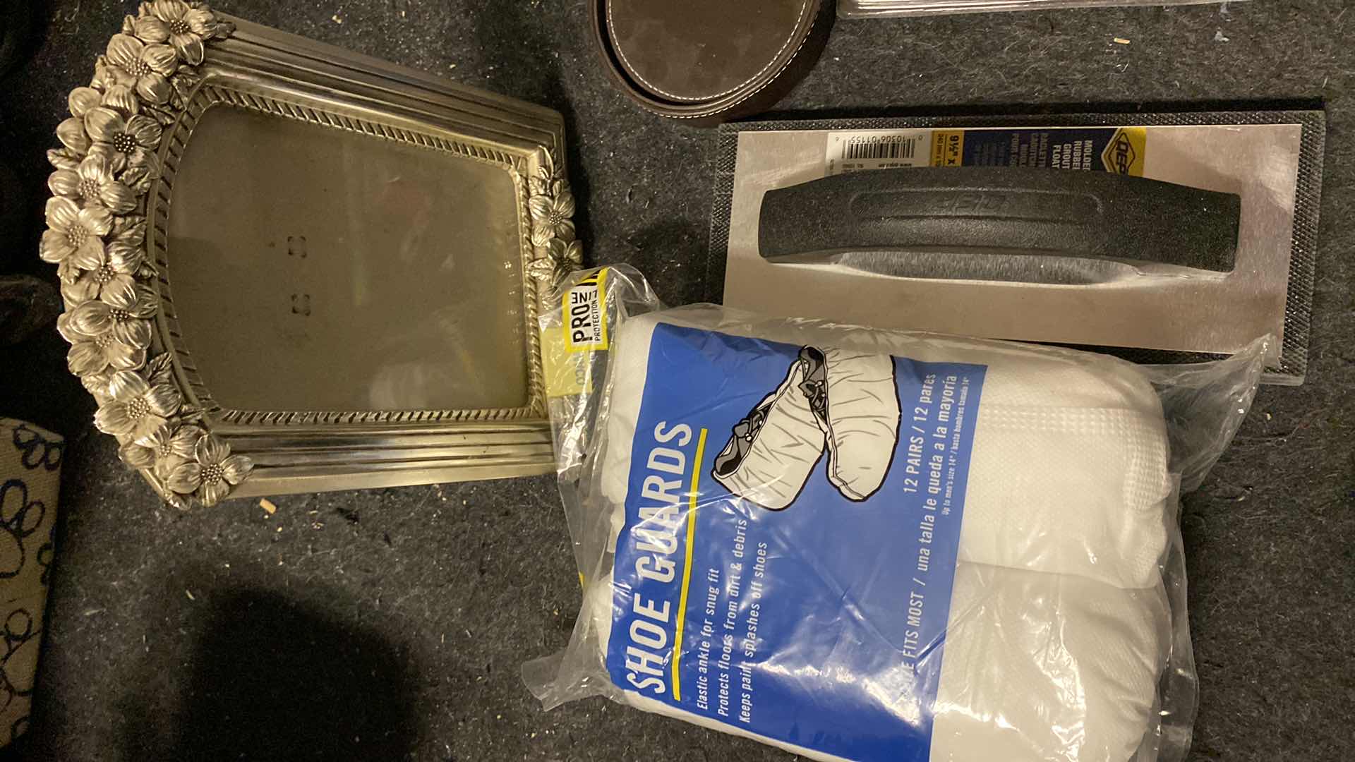 Photo 1 of HOUSEHOLD ASSORTMENT