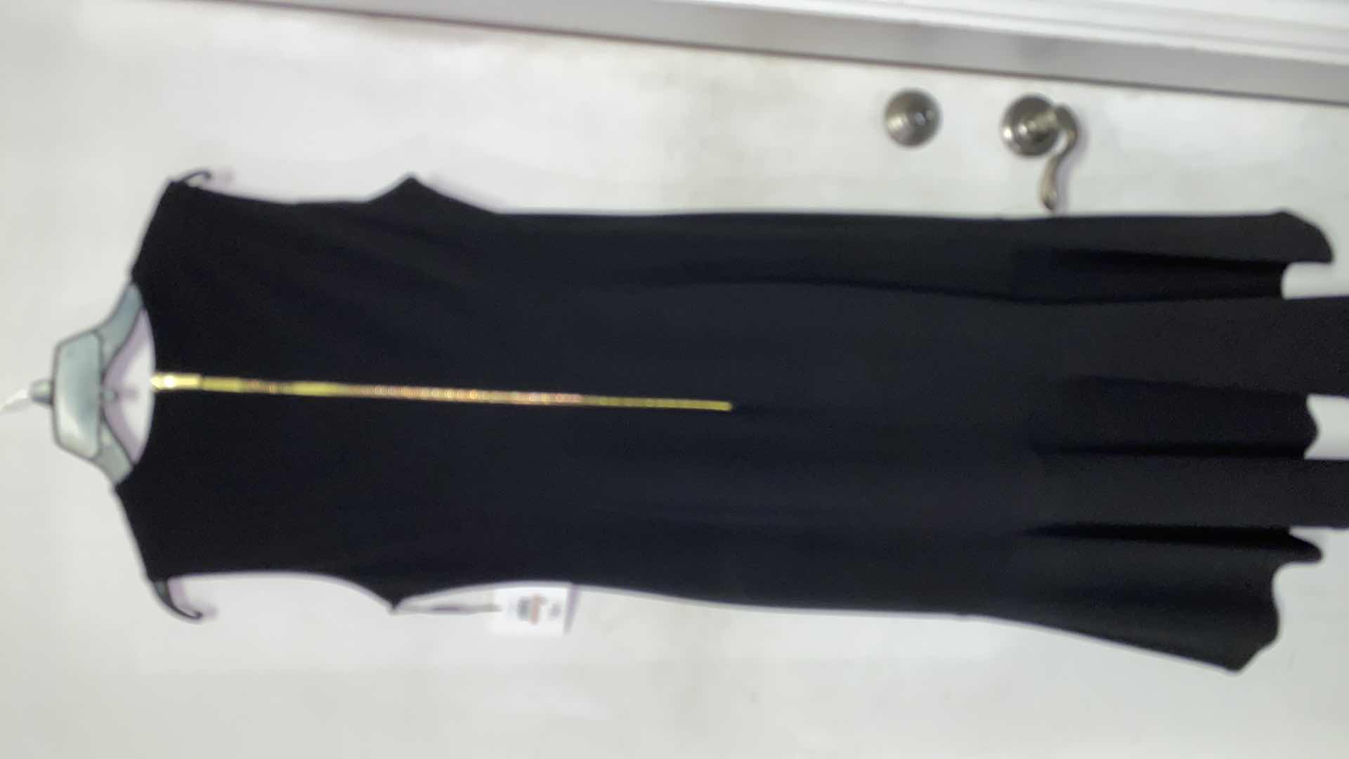 Photo 1 of NEW WOMENS SIZE 12 CALVIN KLEIN DRESS FROM DILLARDS