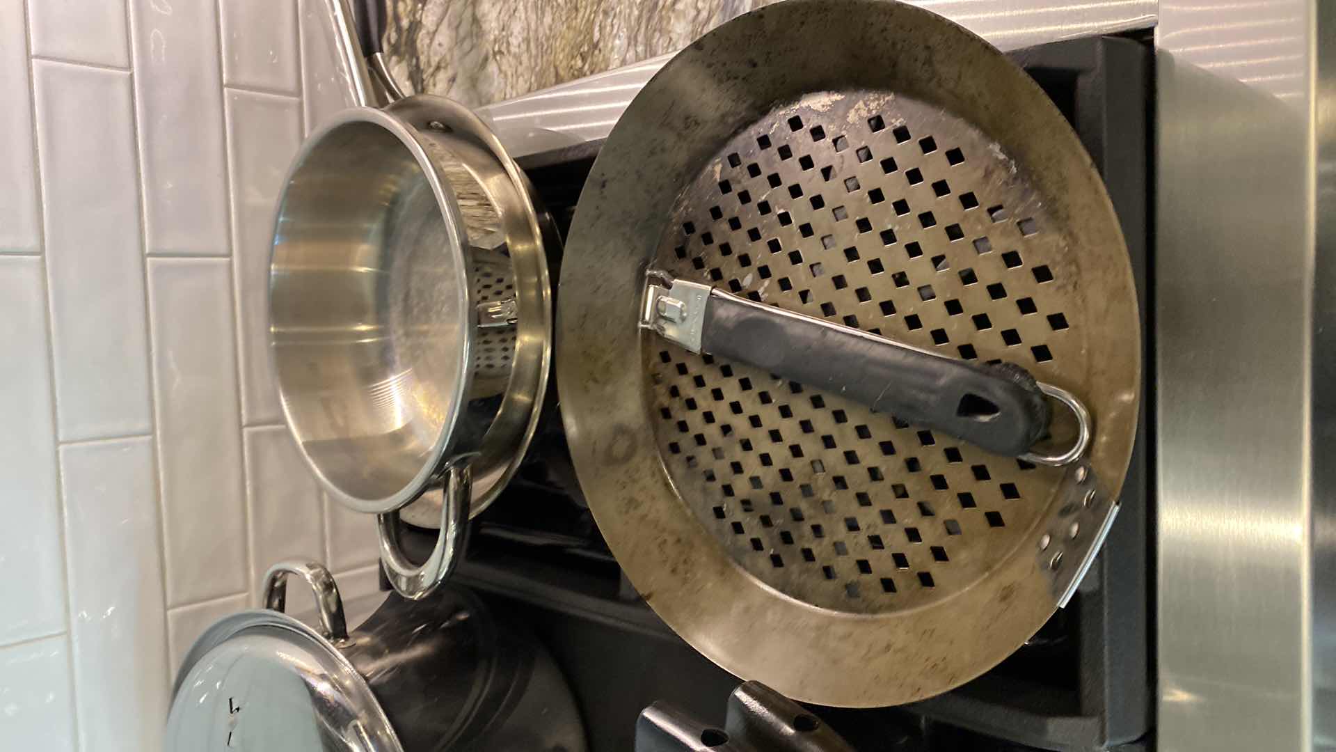 Photo 6 of CIRCULON  POTS PANS AND MORE